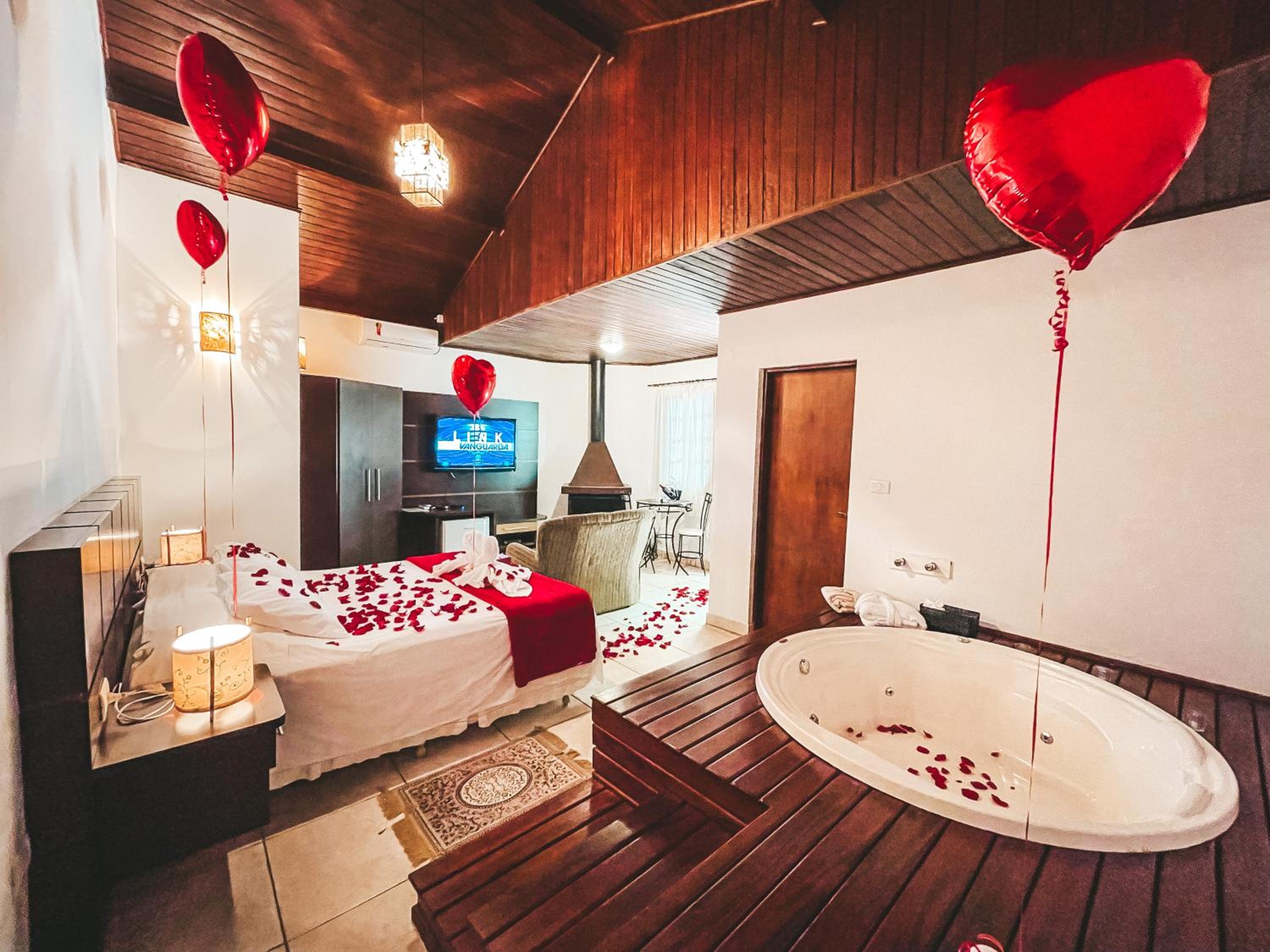 Double Room with Spa Bath photo 2