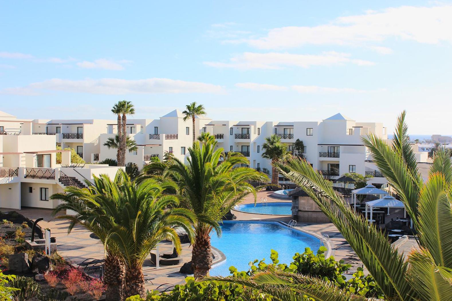 Suite con vista al jardín (2 adultos + 2 niños) Suite con vista al jardín (2 adultos + 2 niños)