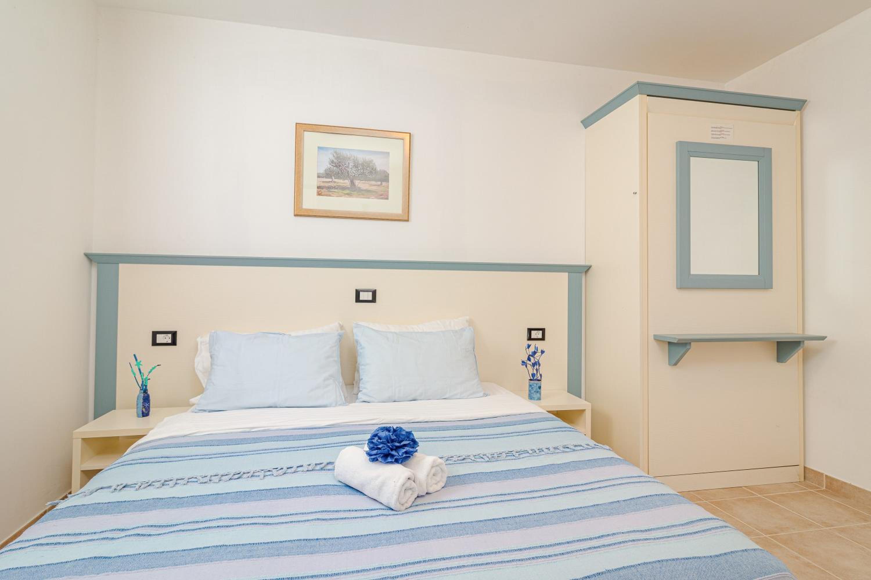One-Bedroom Apartment - Ground Floor (4 people)
