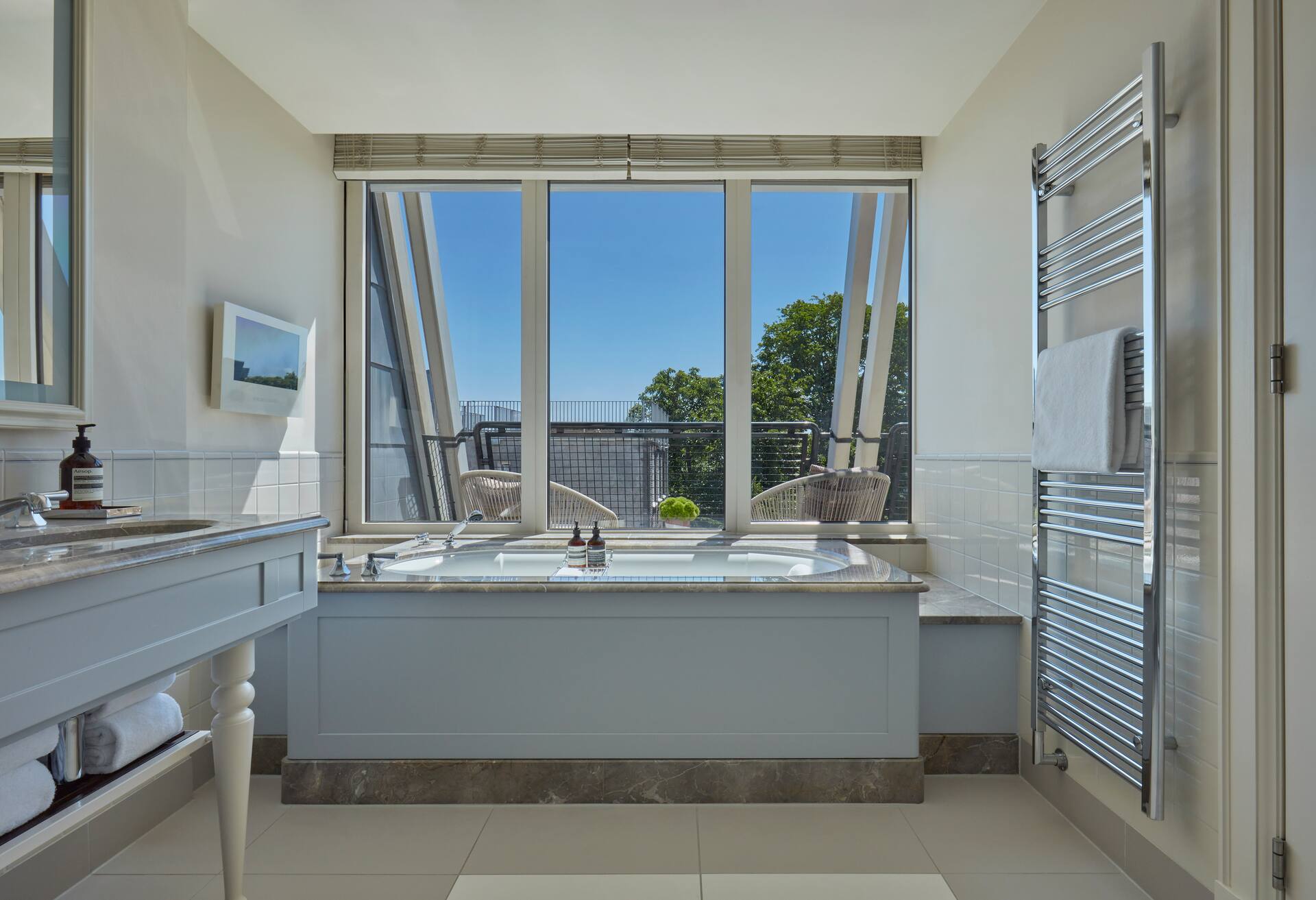 Junior Suite with Balcony- City Garden Views