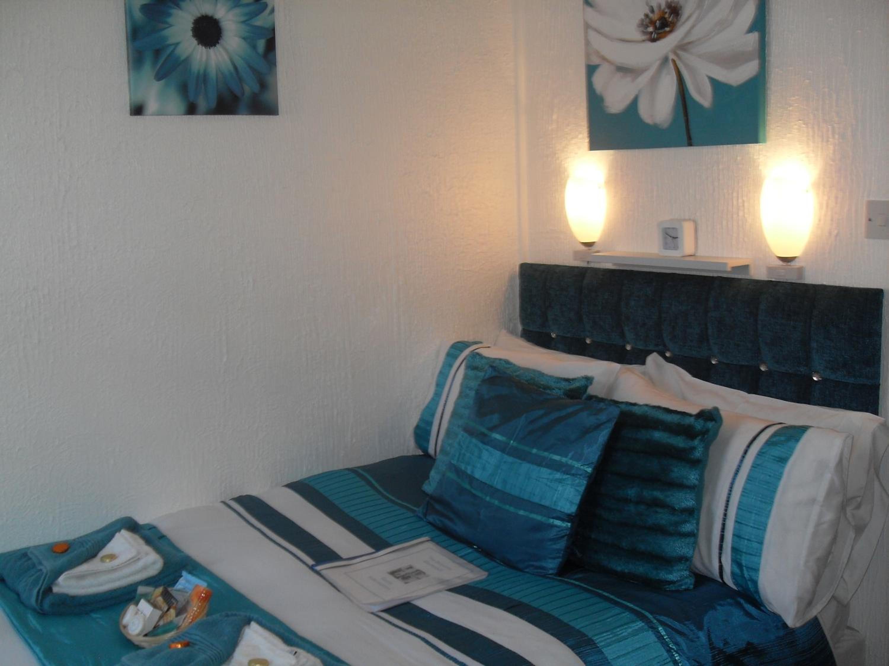 Double Room - Photo 2
