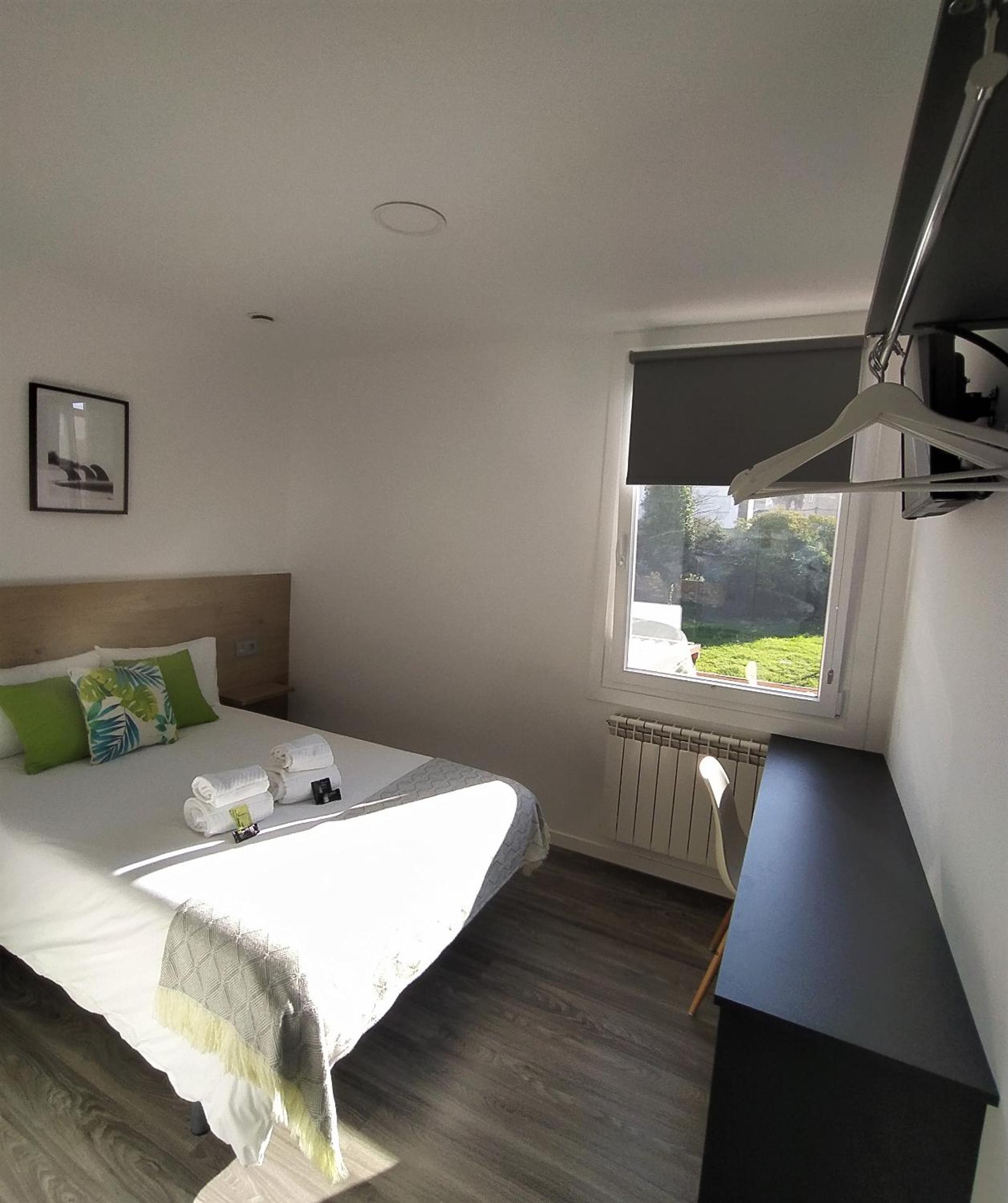 Double Room - Photo 9