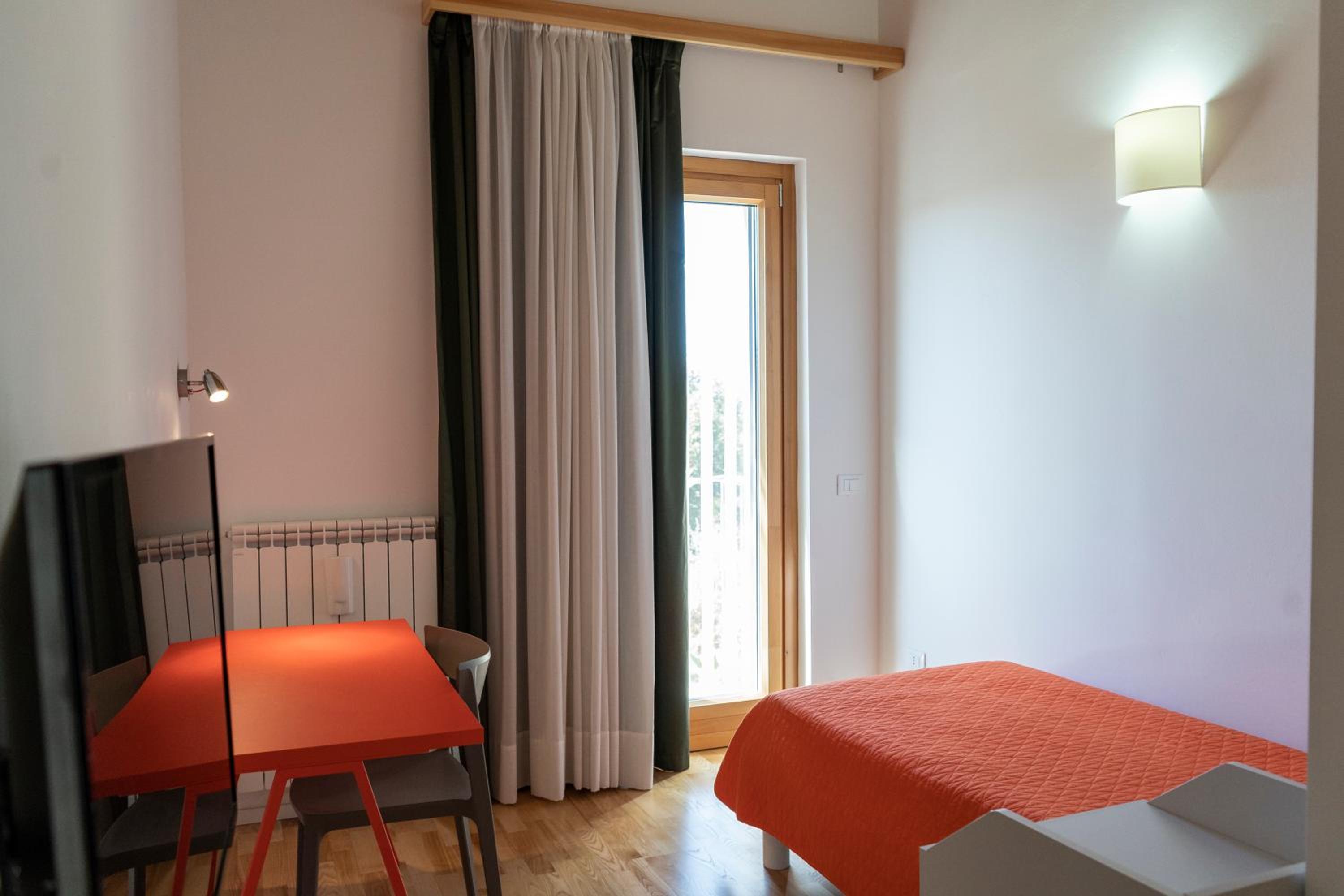 Quadruple Room with Balcony photo 3