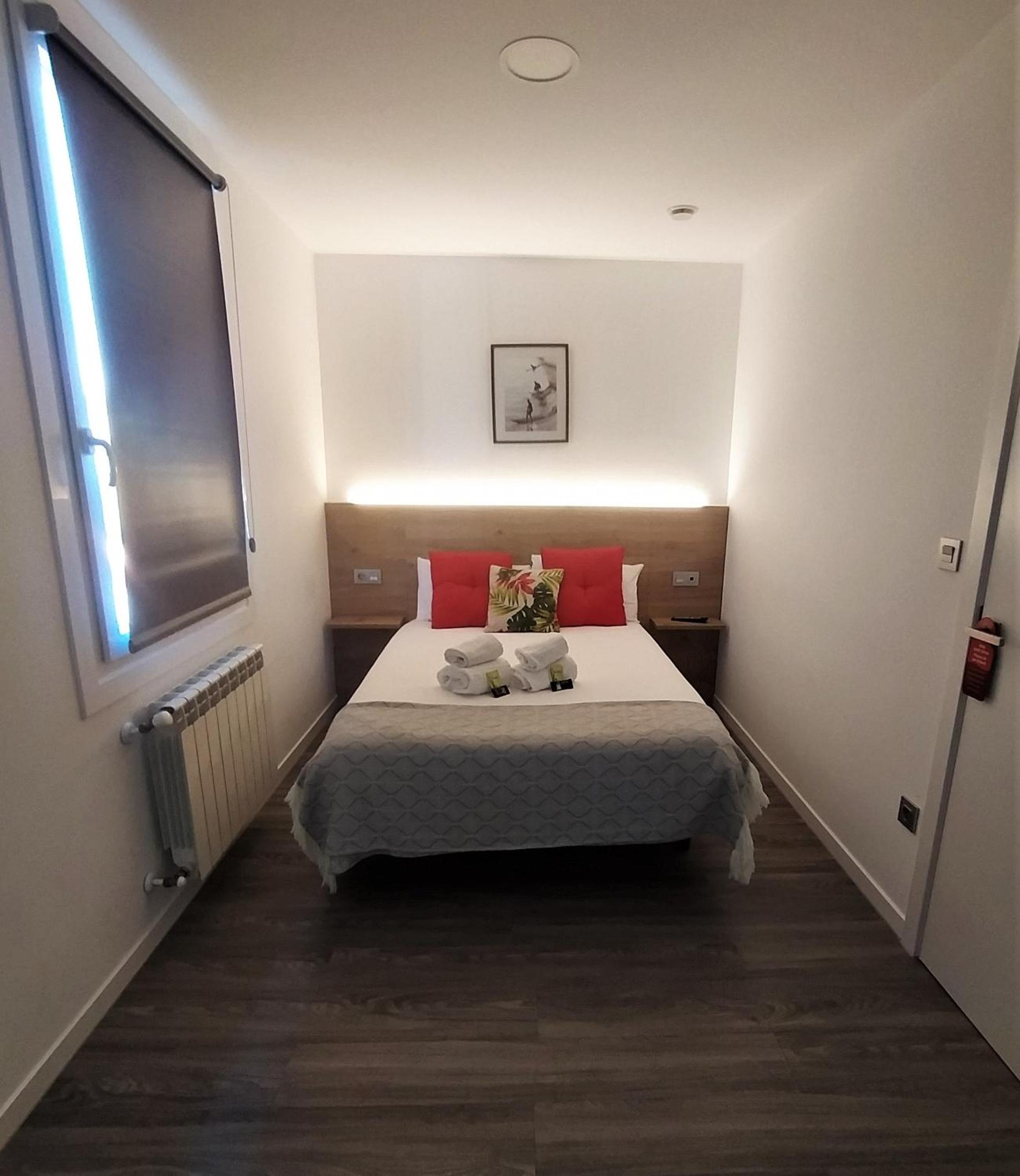 Double Room - Photo 8