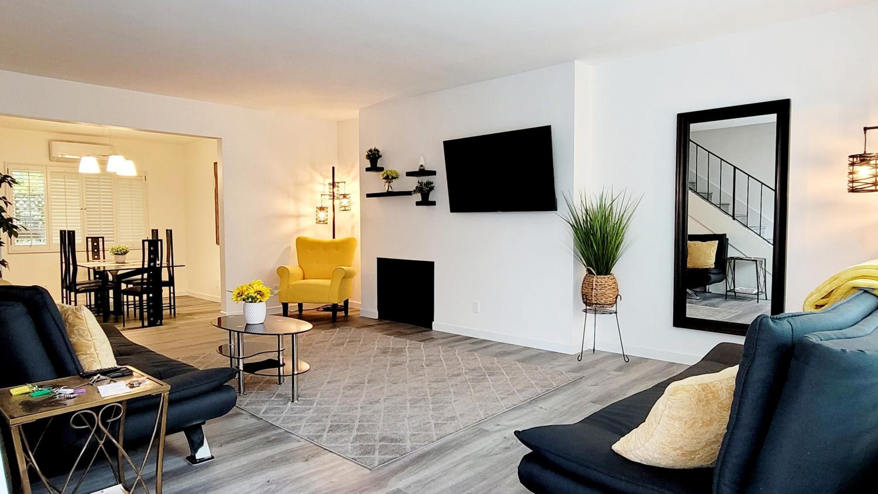 Two-Bedroom Townhouse photo 1