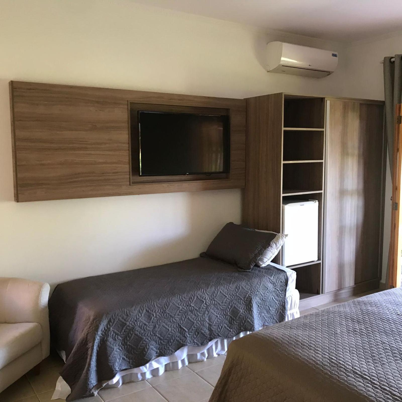 King Suite with Balcony photo 3