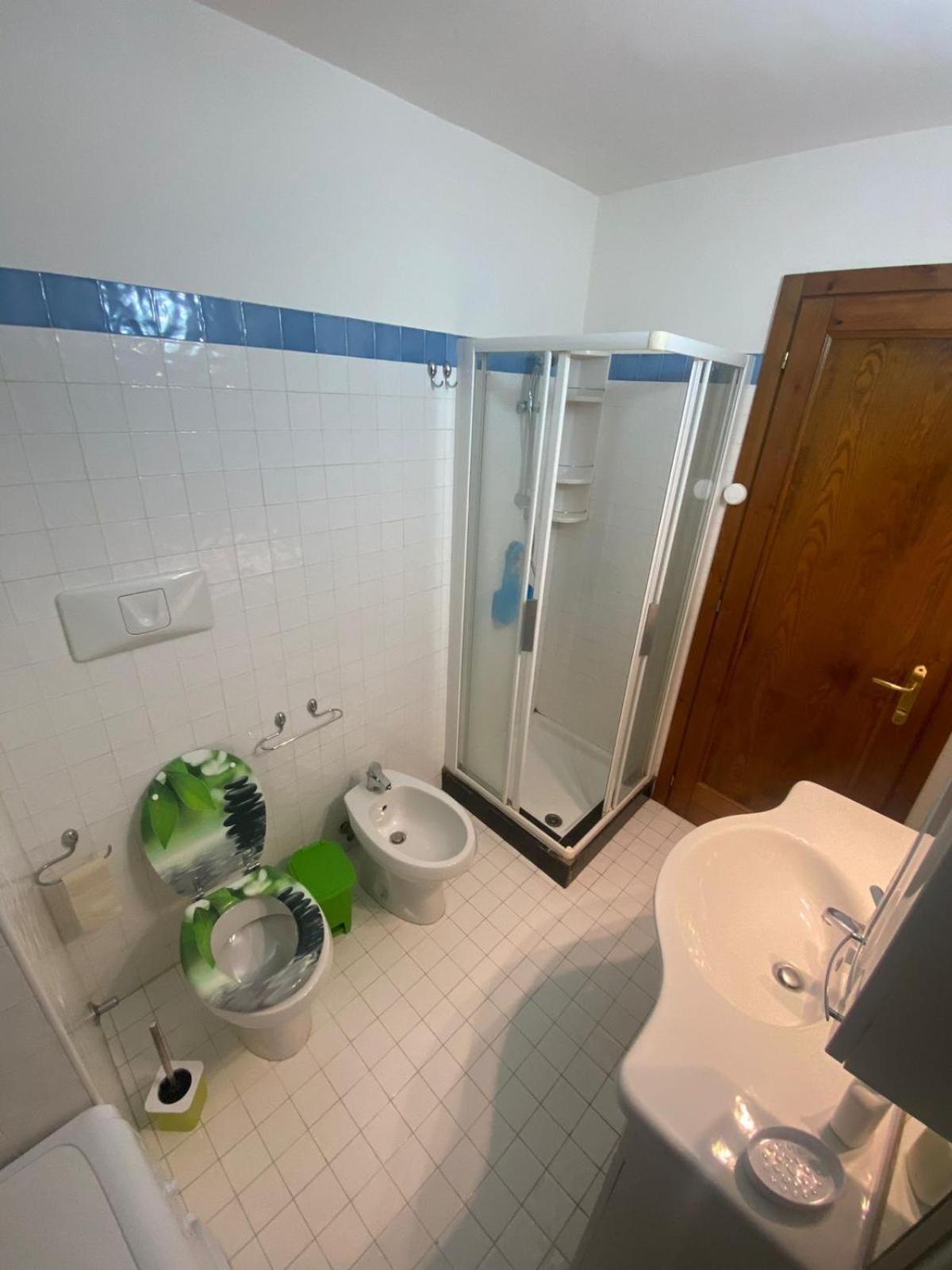 Two-Bedroom Apartment - Photo 9