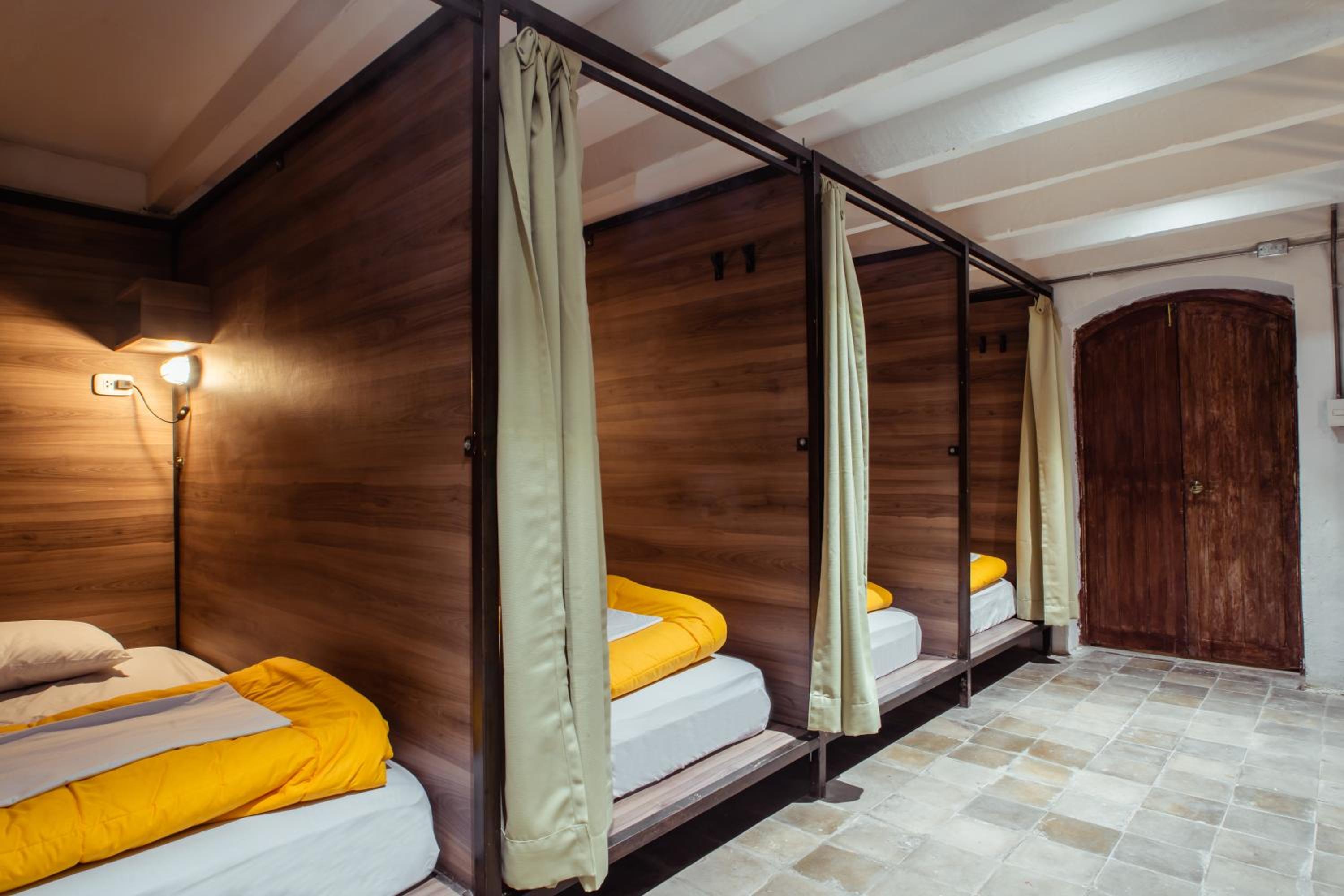 Single Bed in 6-Mixed Bed Dormitory Room Upgraded
