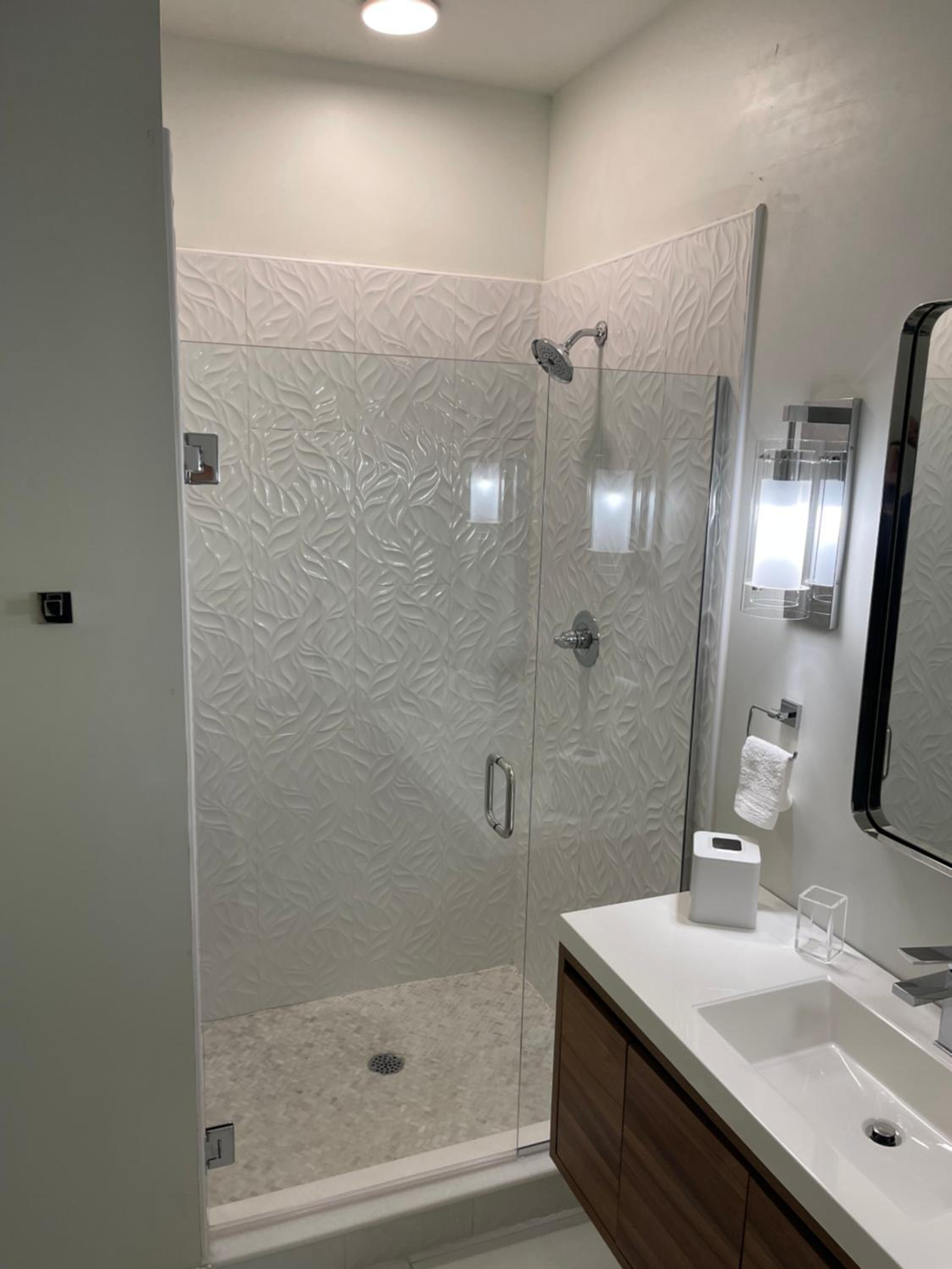 Three-Bedroom Apartment - Photo 16