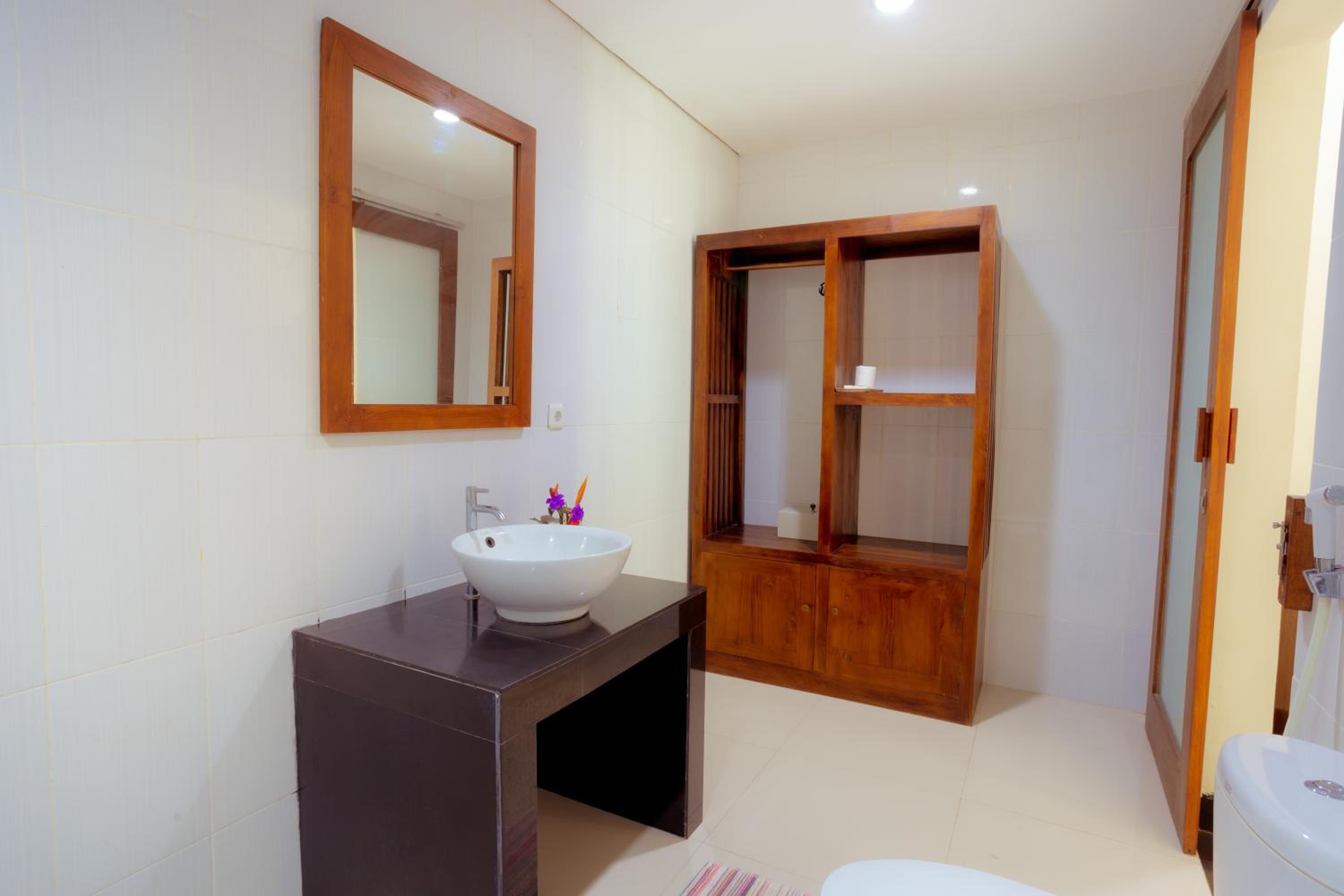Deluxe Double Room - Photo 37