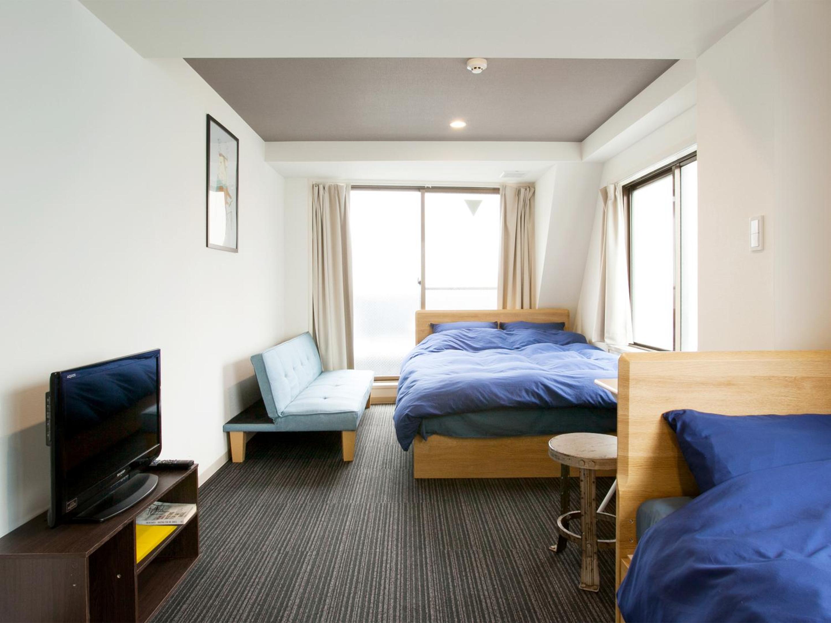 Triple Room with Balcony #701 photo 1