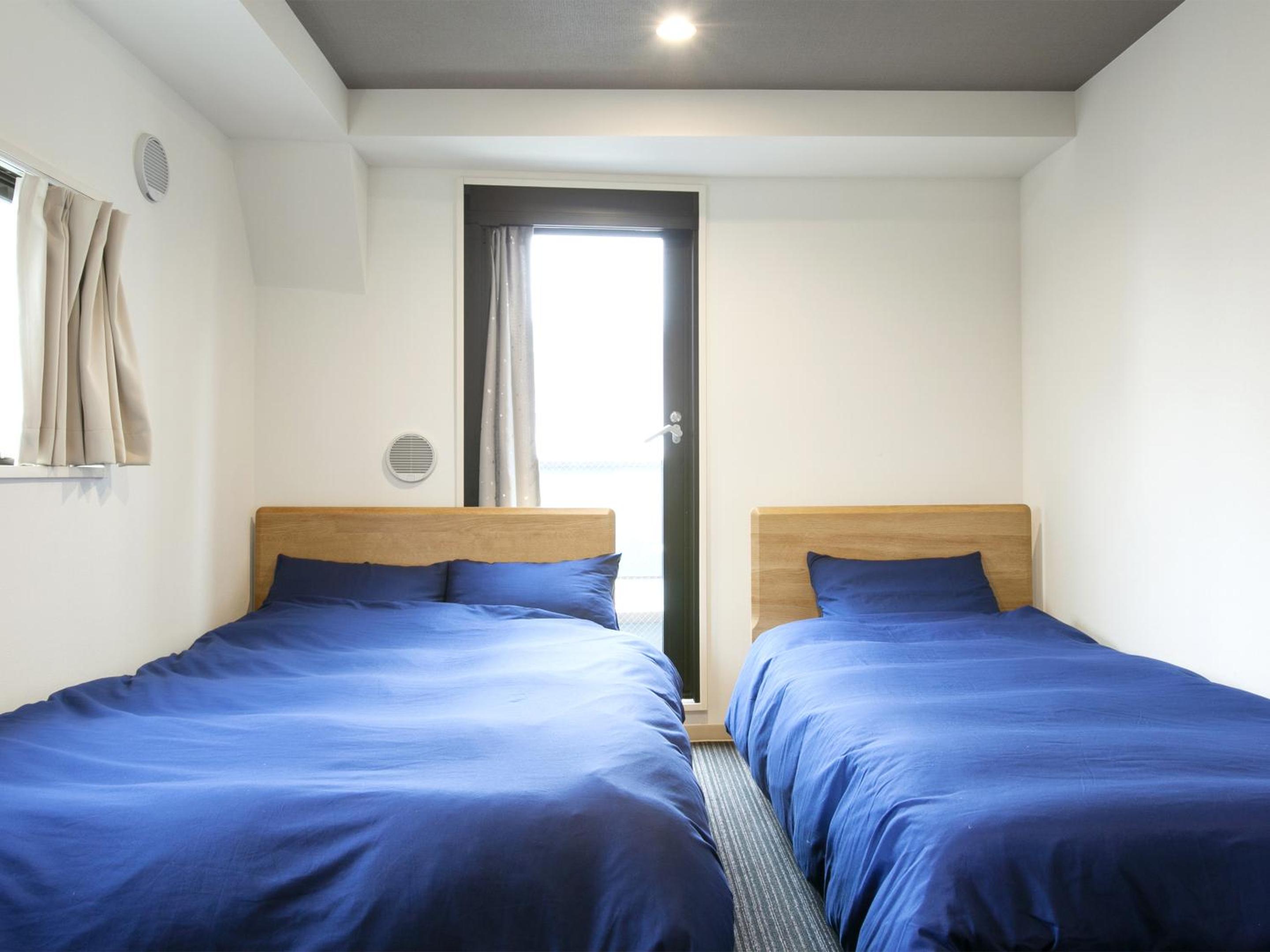 Twin Room with Balcony-Pet Friendly photo 1