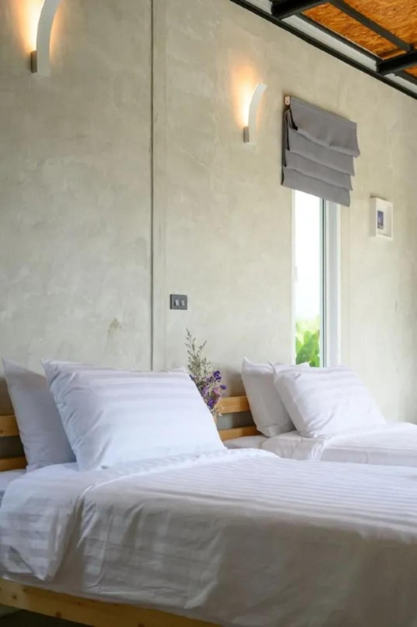 Twin Room - Photo 4