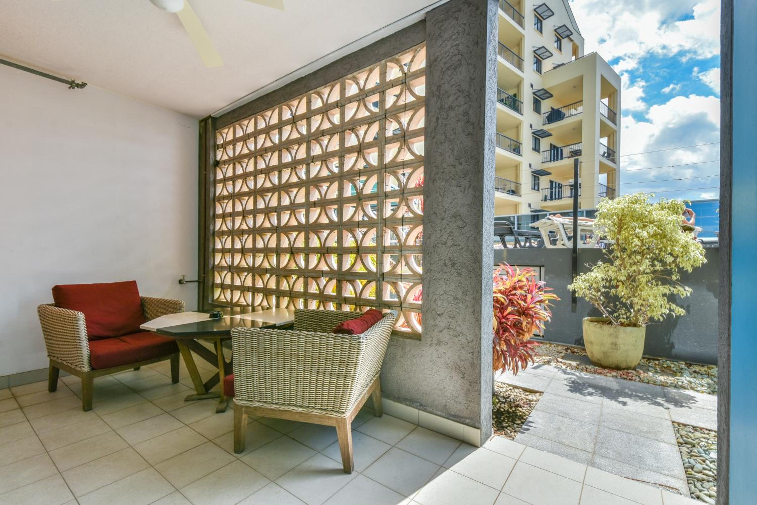 Apartment with Courtyard and Pool Access