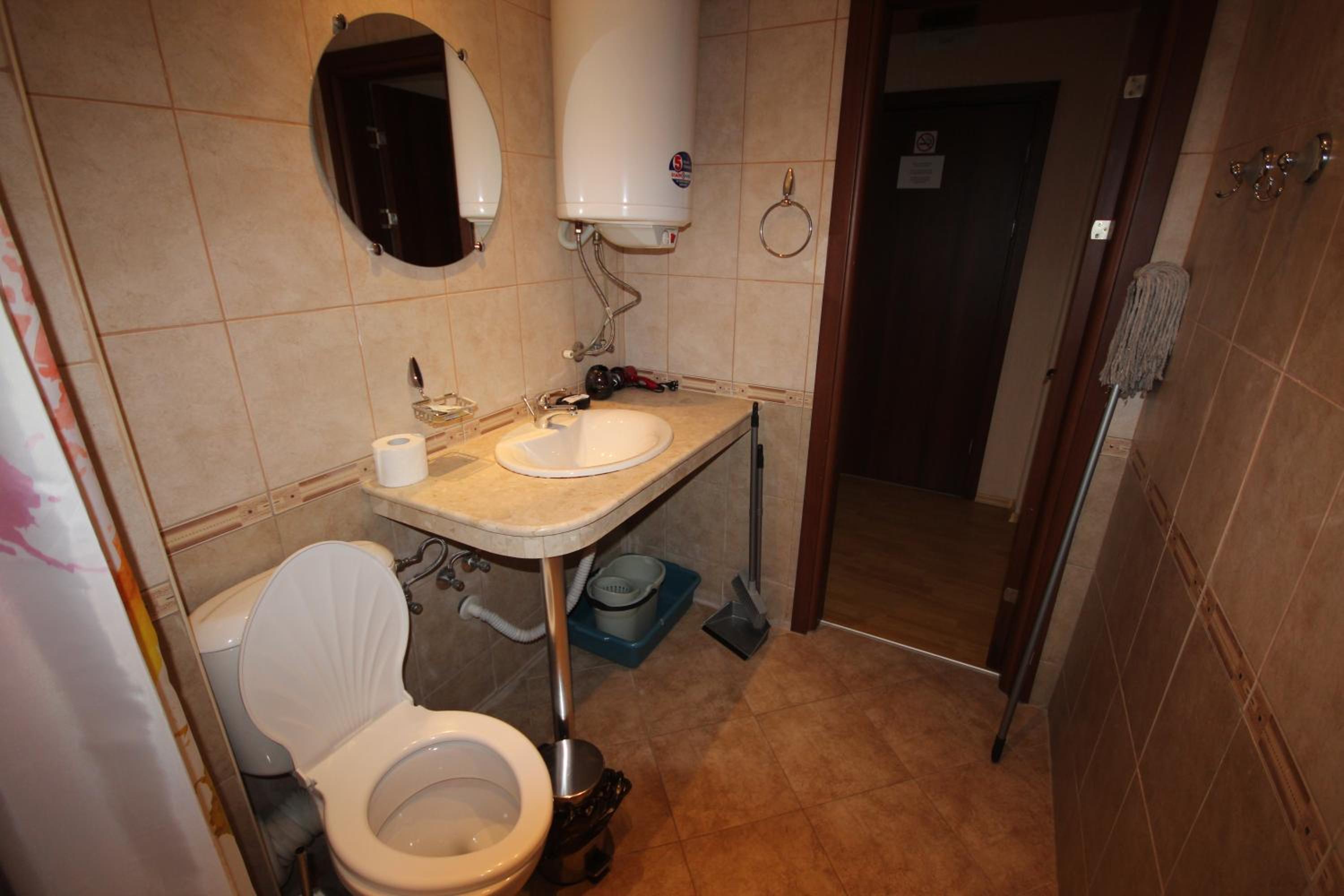 Studio Apartment photo 3