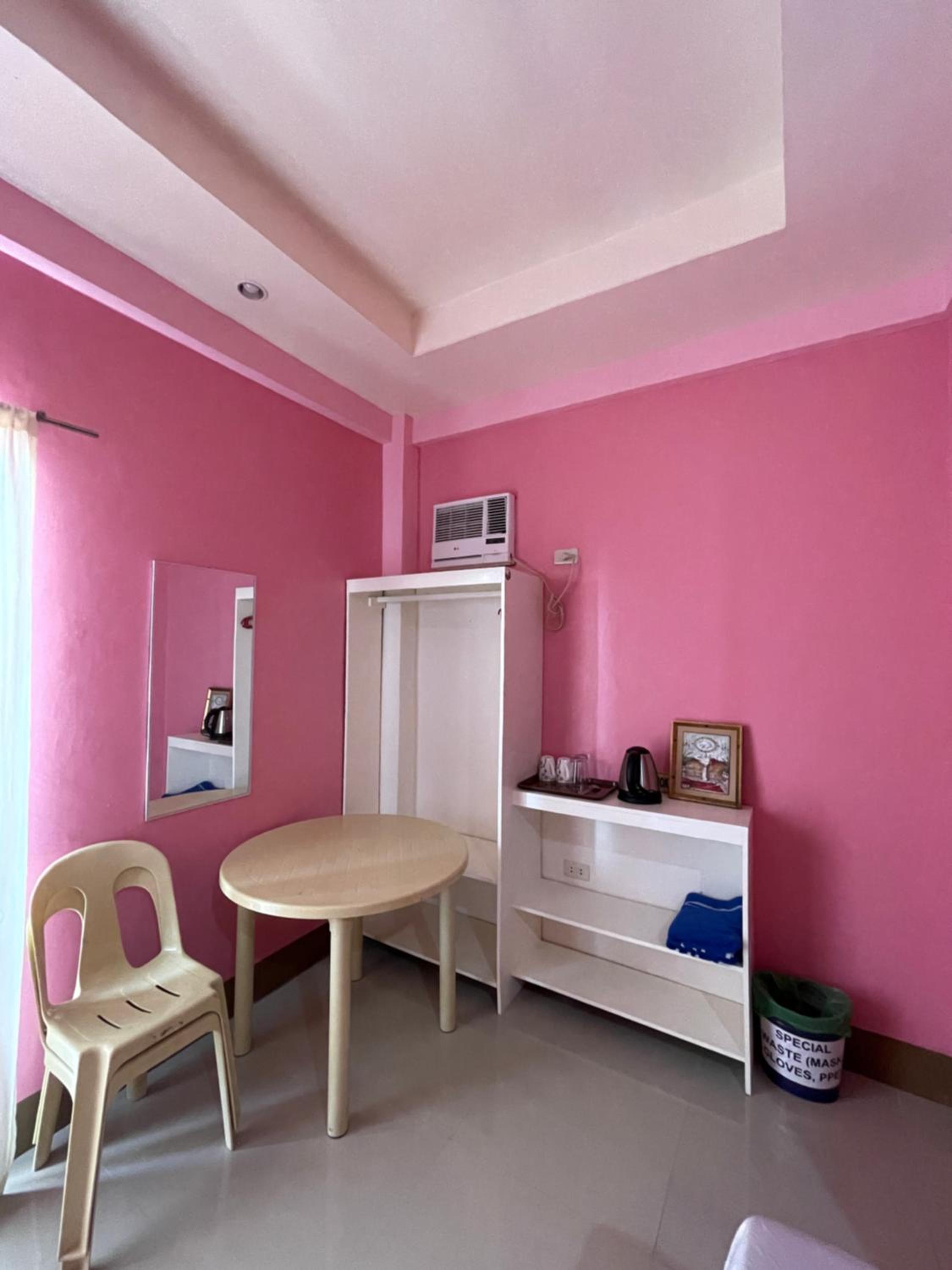 Deluxe Double Room with Balcony and Sea View - Photo 2