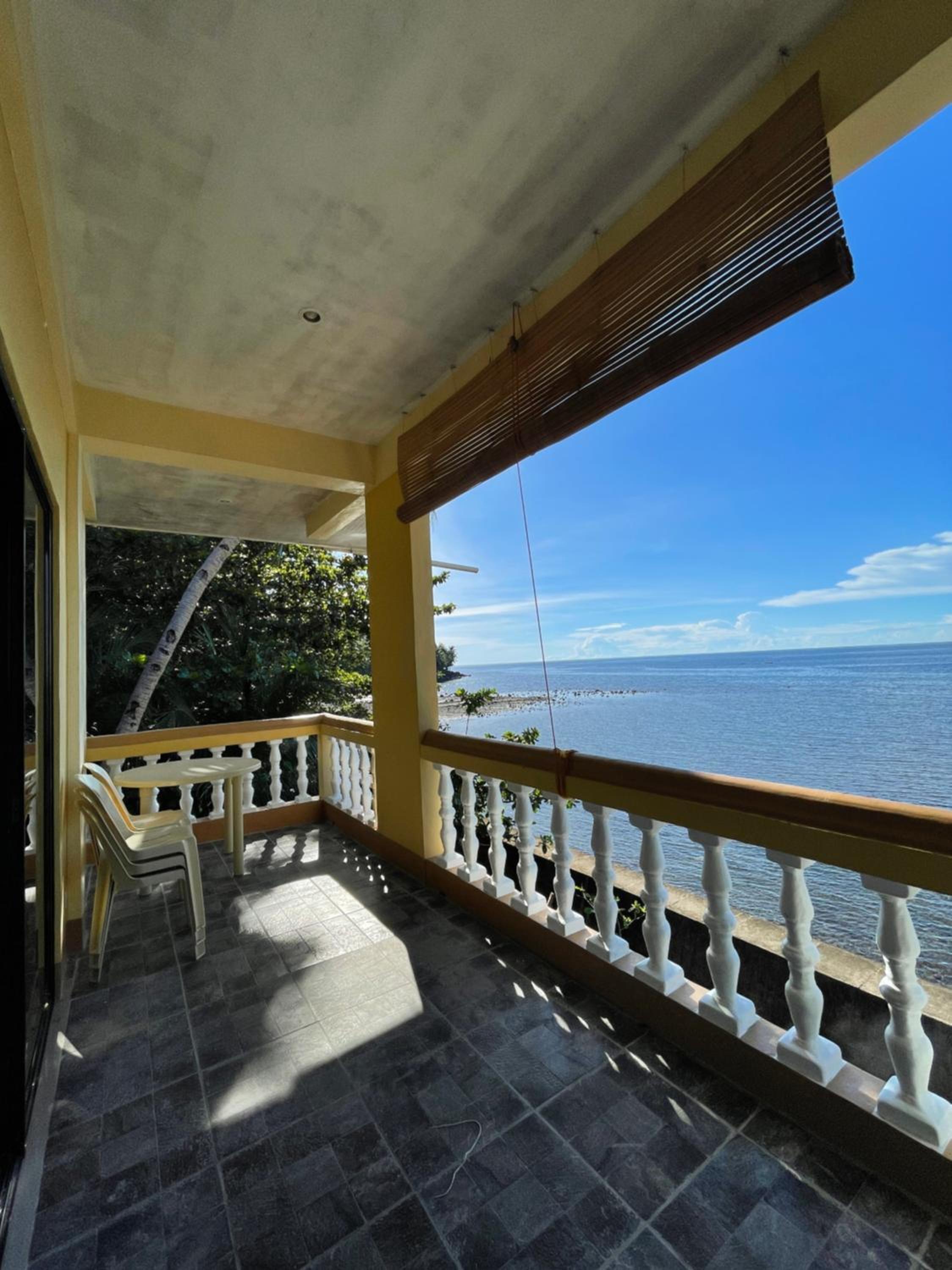 Family Room with Sea View - Photo 6