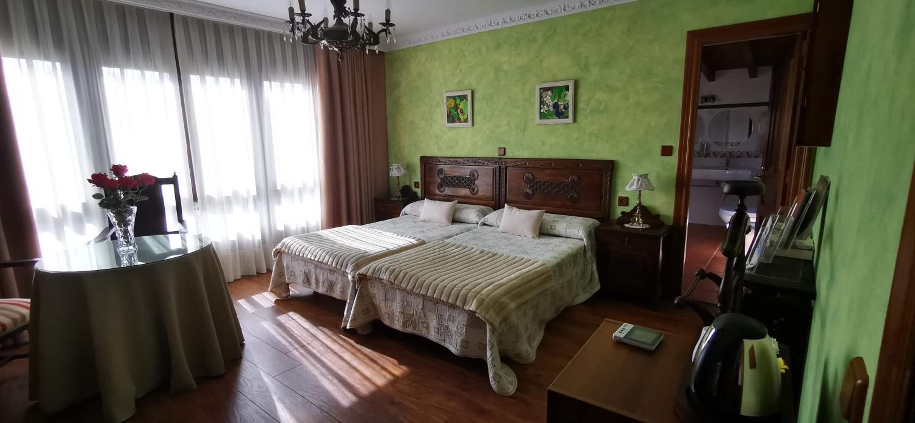 Casa de cuatro habitaciones