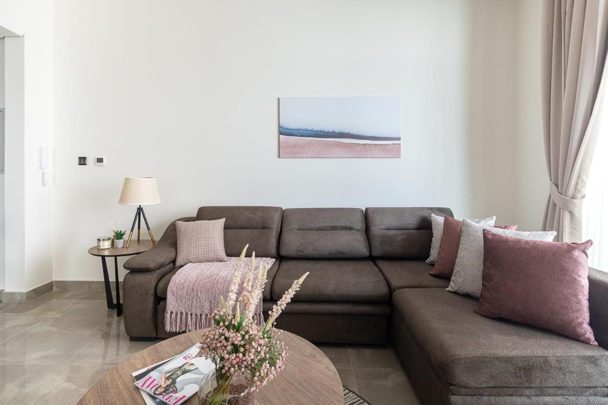 Apartment photo 2