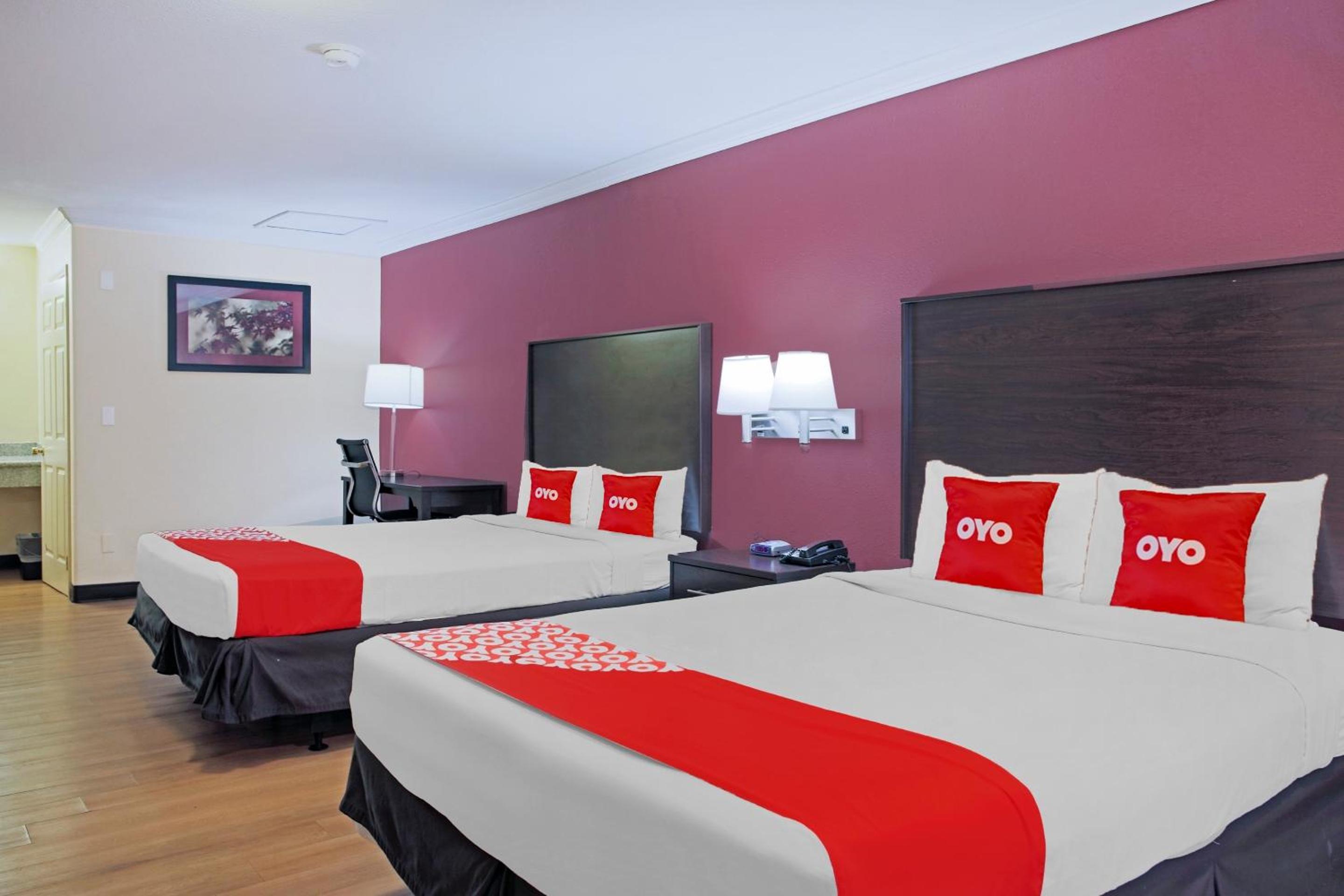 Premium 2 Queen Bed photo 2
