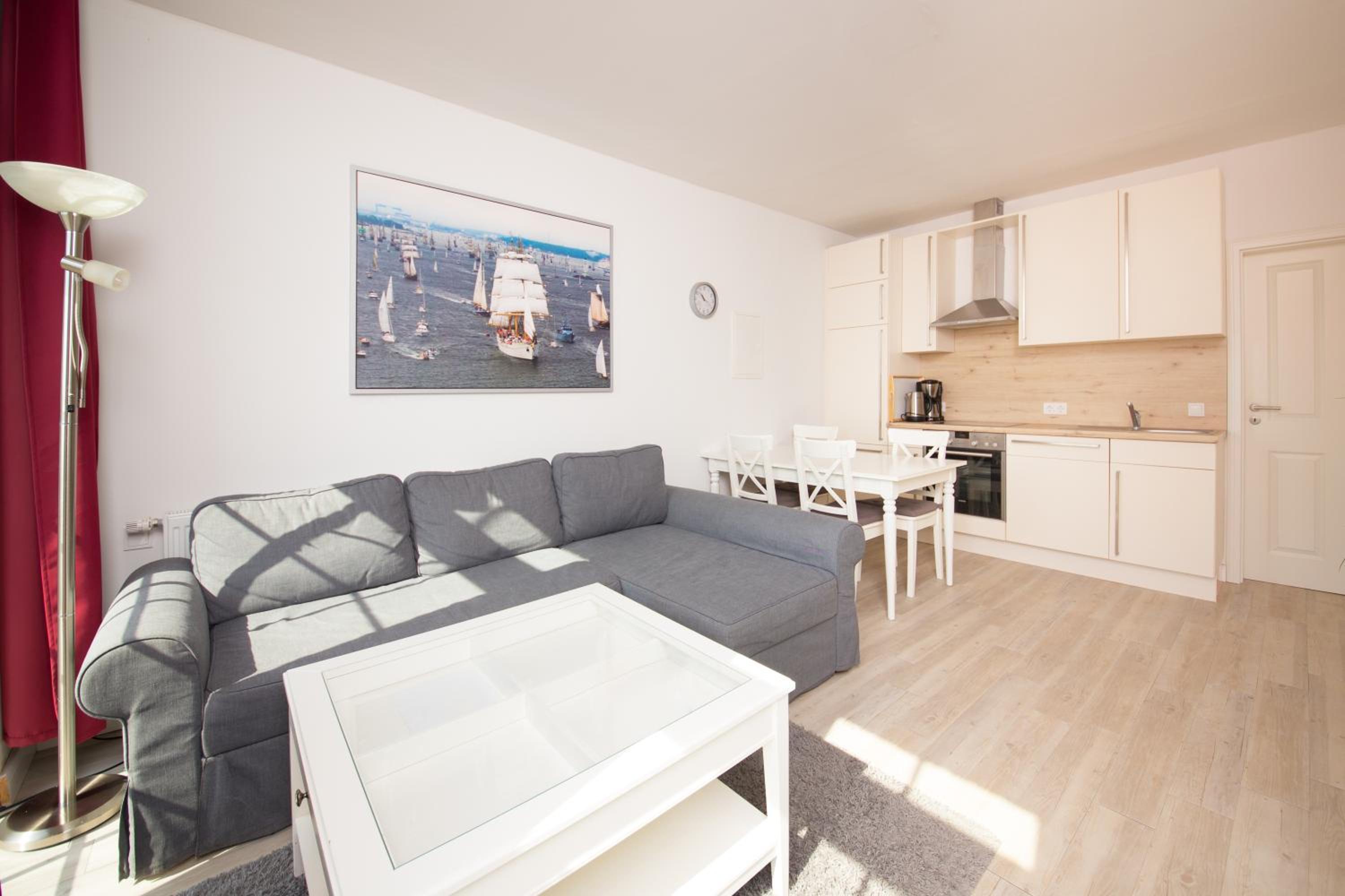 One-Bedroom Apartment with Sea View photo 1