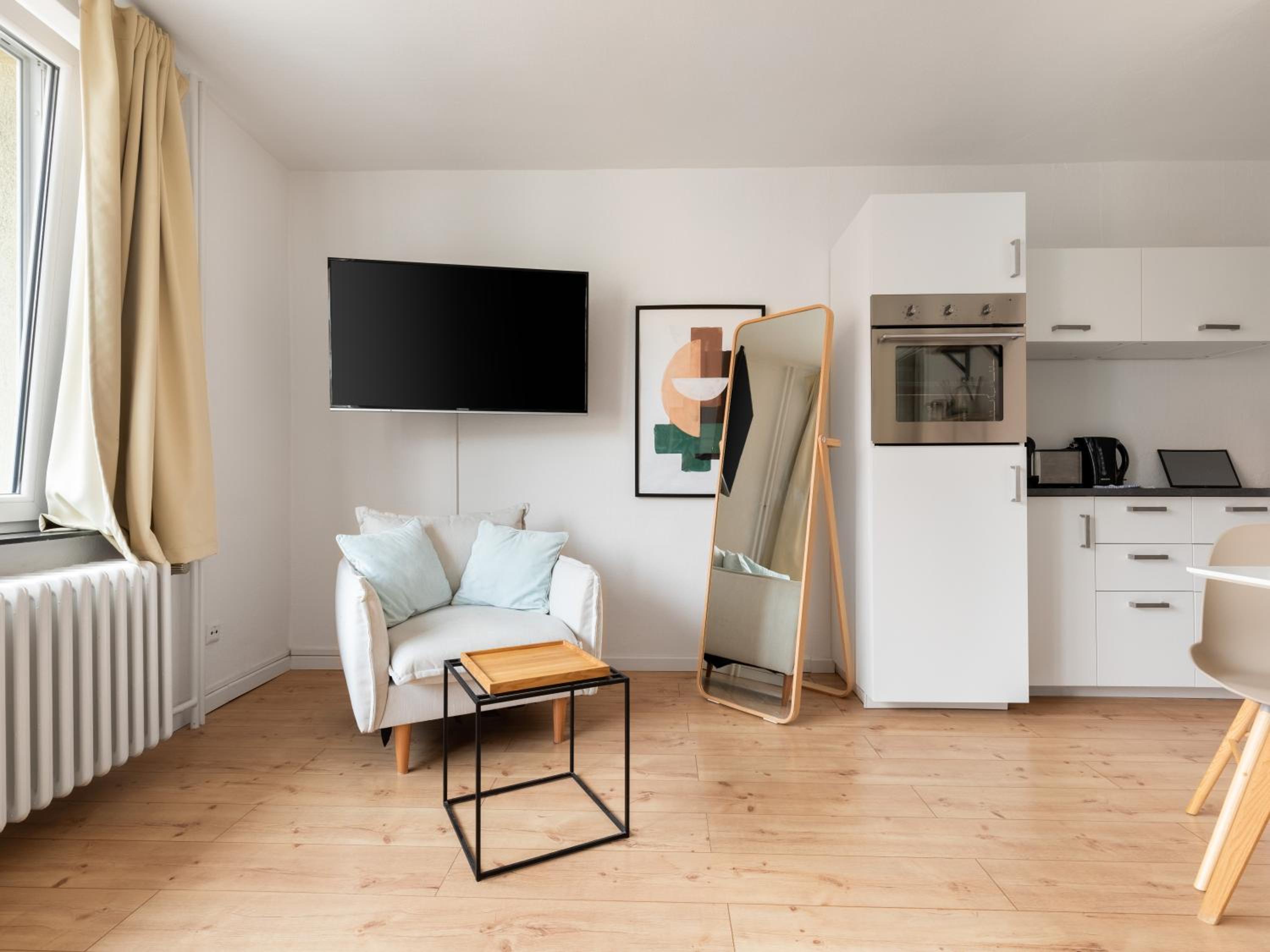 Suite with Balcony - Photo 7