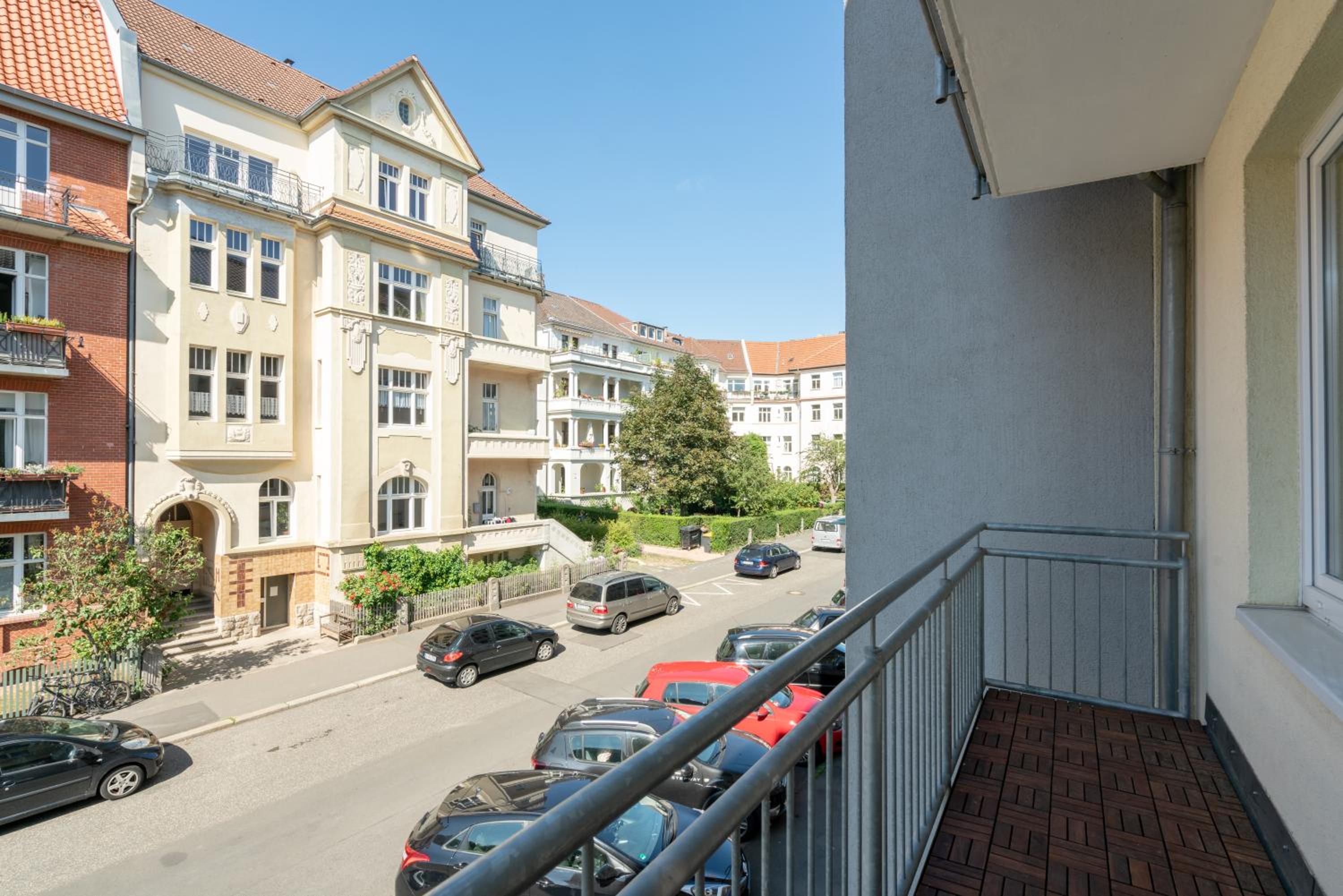 Suite with Balcony - Photo 11