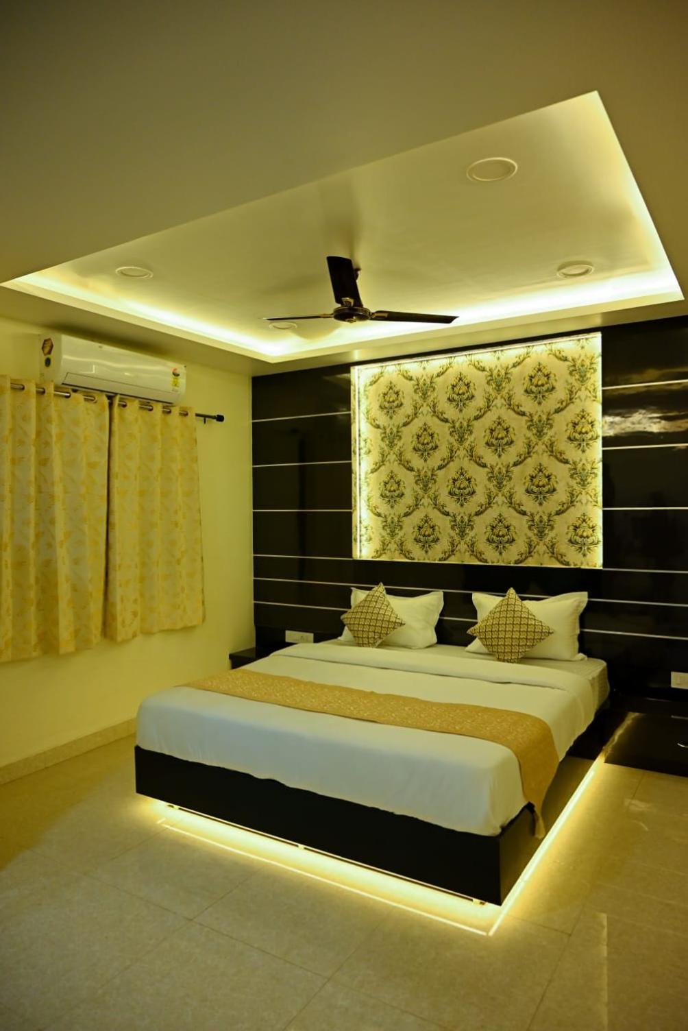 Suite - Photo 7