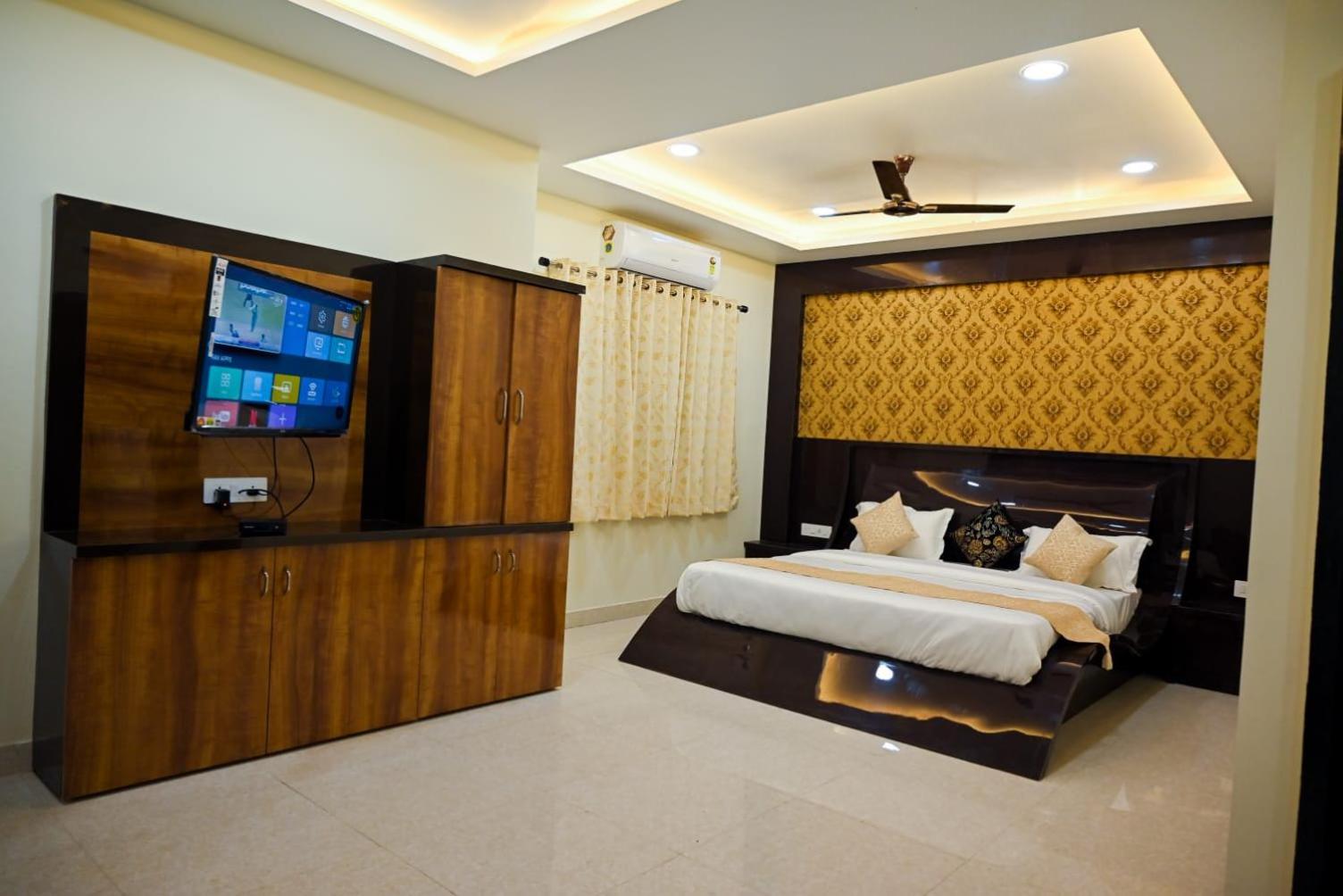 Suite - Photo 6