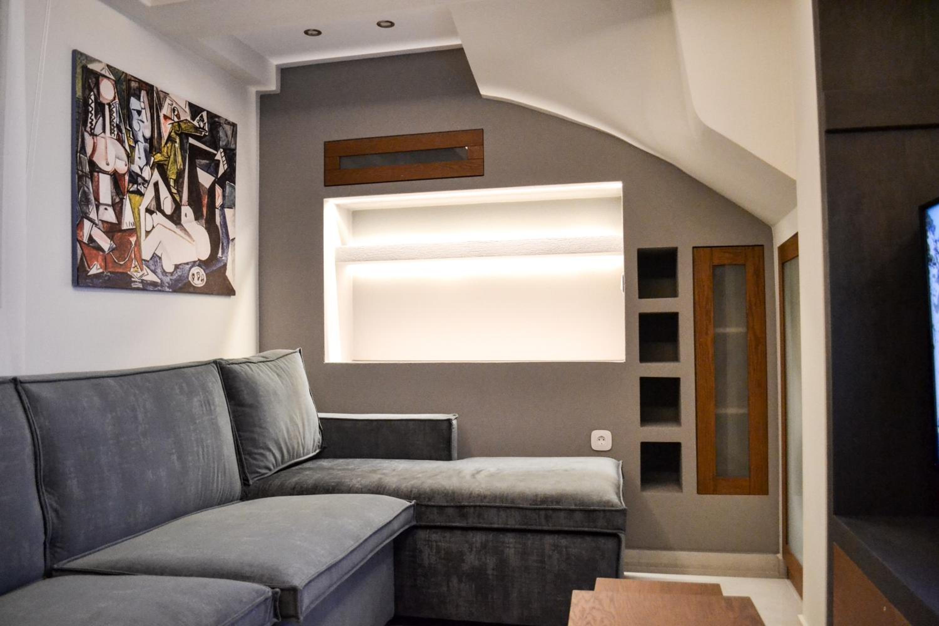 One-Bedroom House photo 1