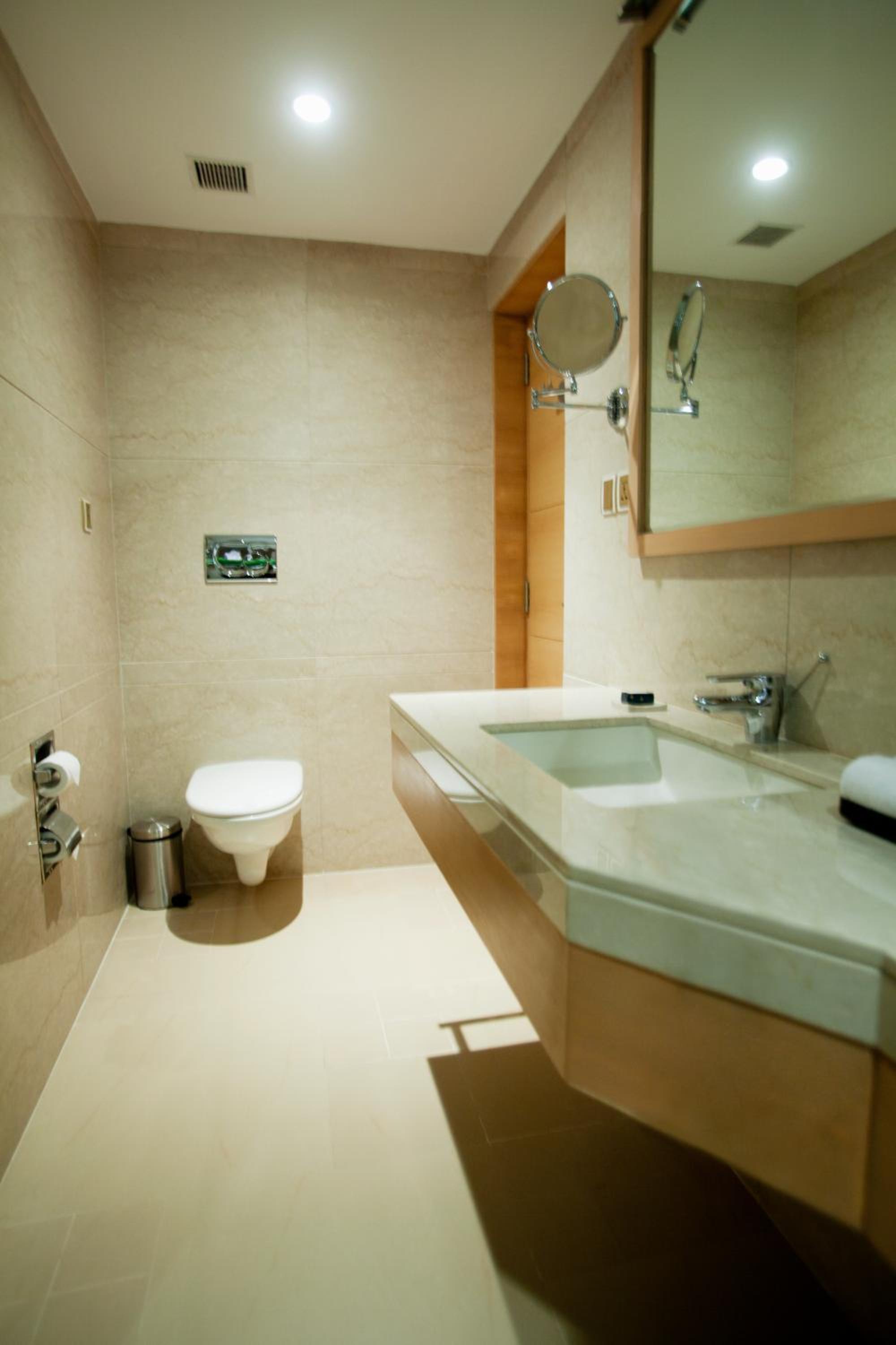 Executive King Room - Photo 2