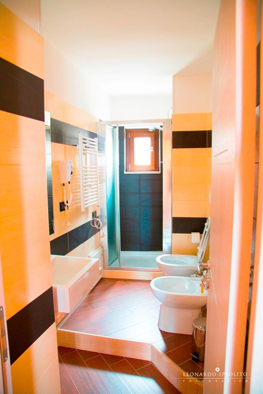 Double Room - Photo 5