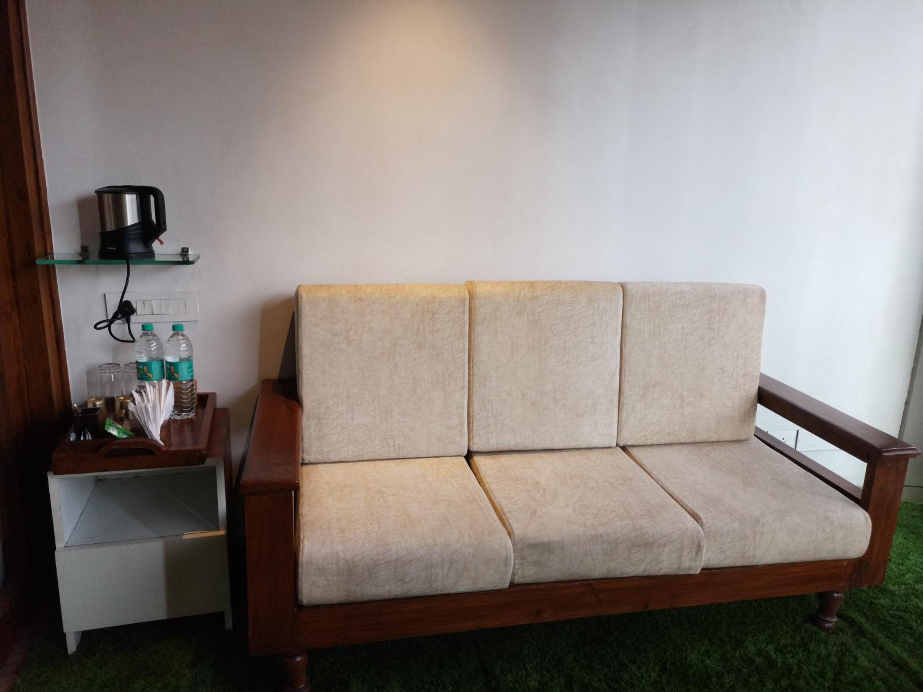 Deluxe room With balcony - Photo 5