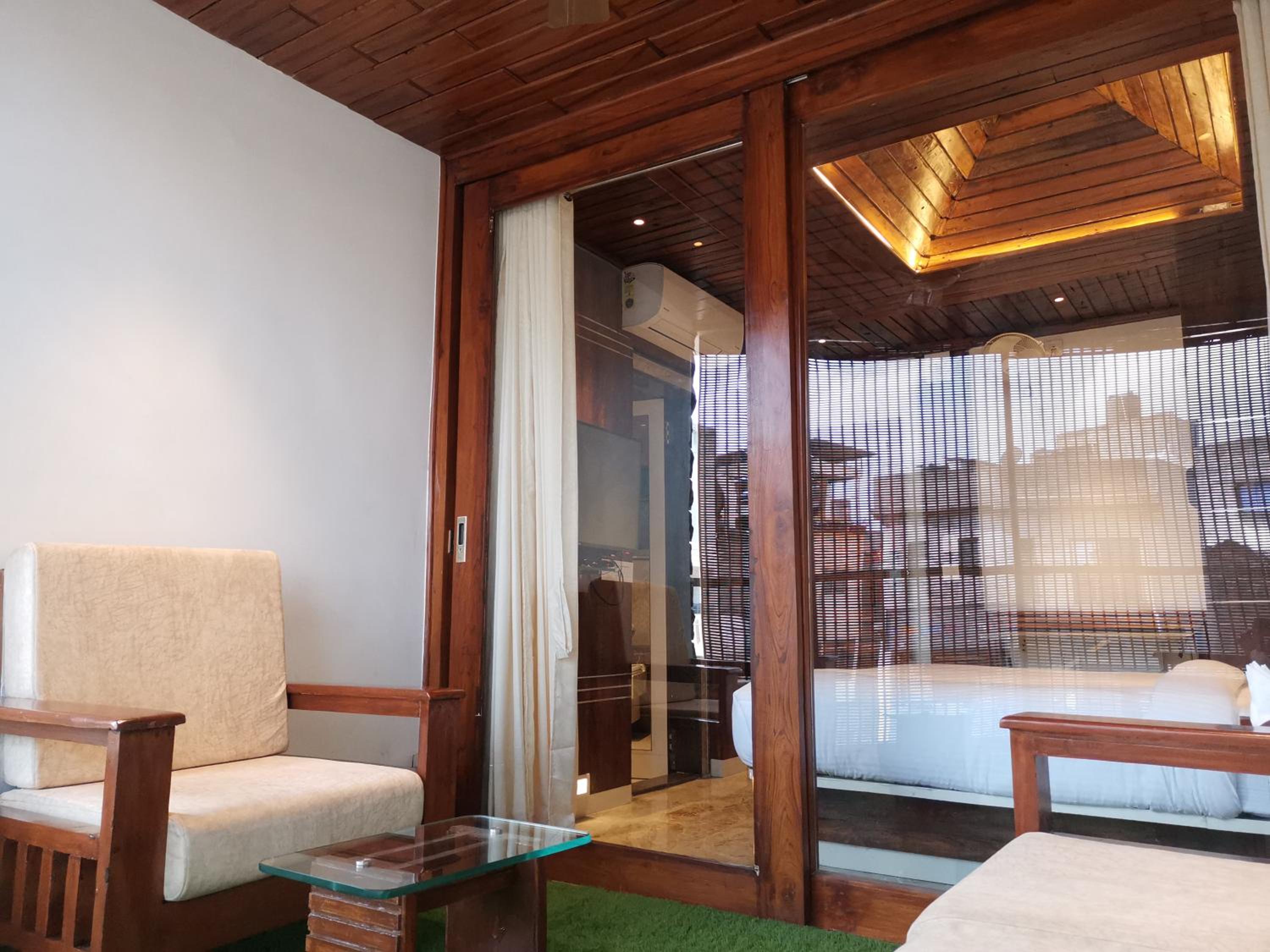 Deluxe room With balcony - Photo 18