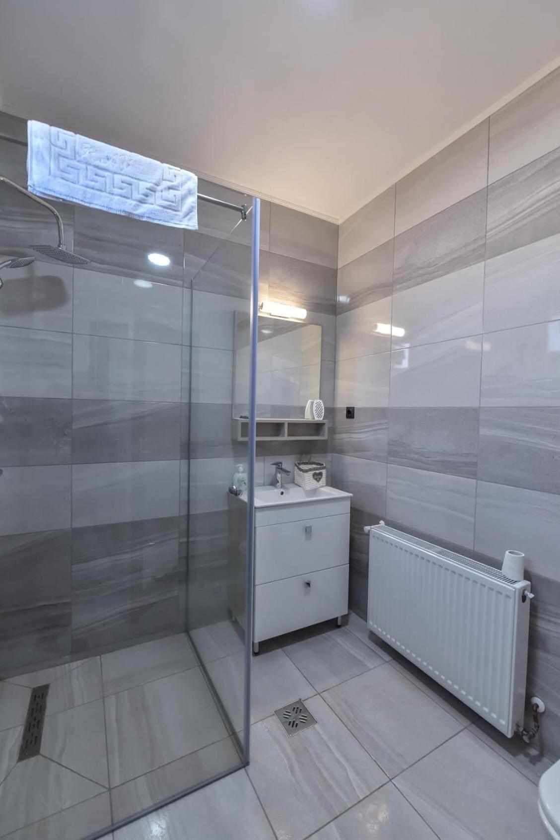 Double Room with Garden View - Photo 4