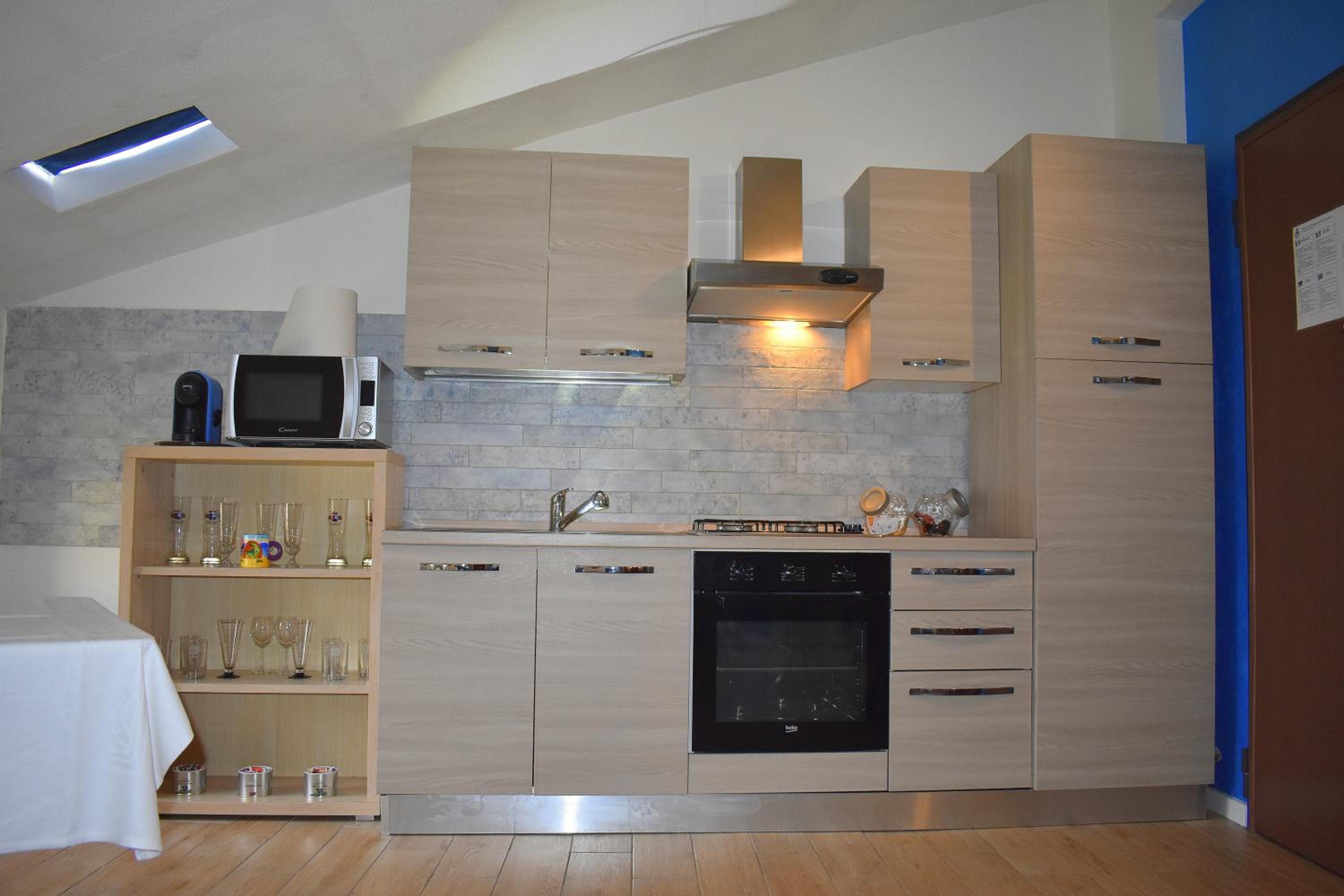One-Bedroom House - Photo 12