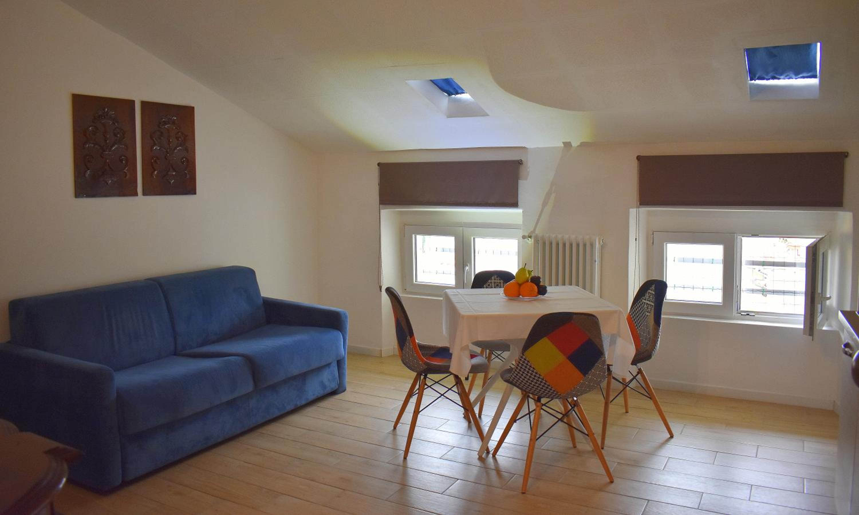 One-Bedroom House - Photo 10