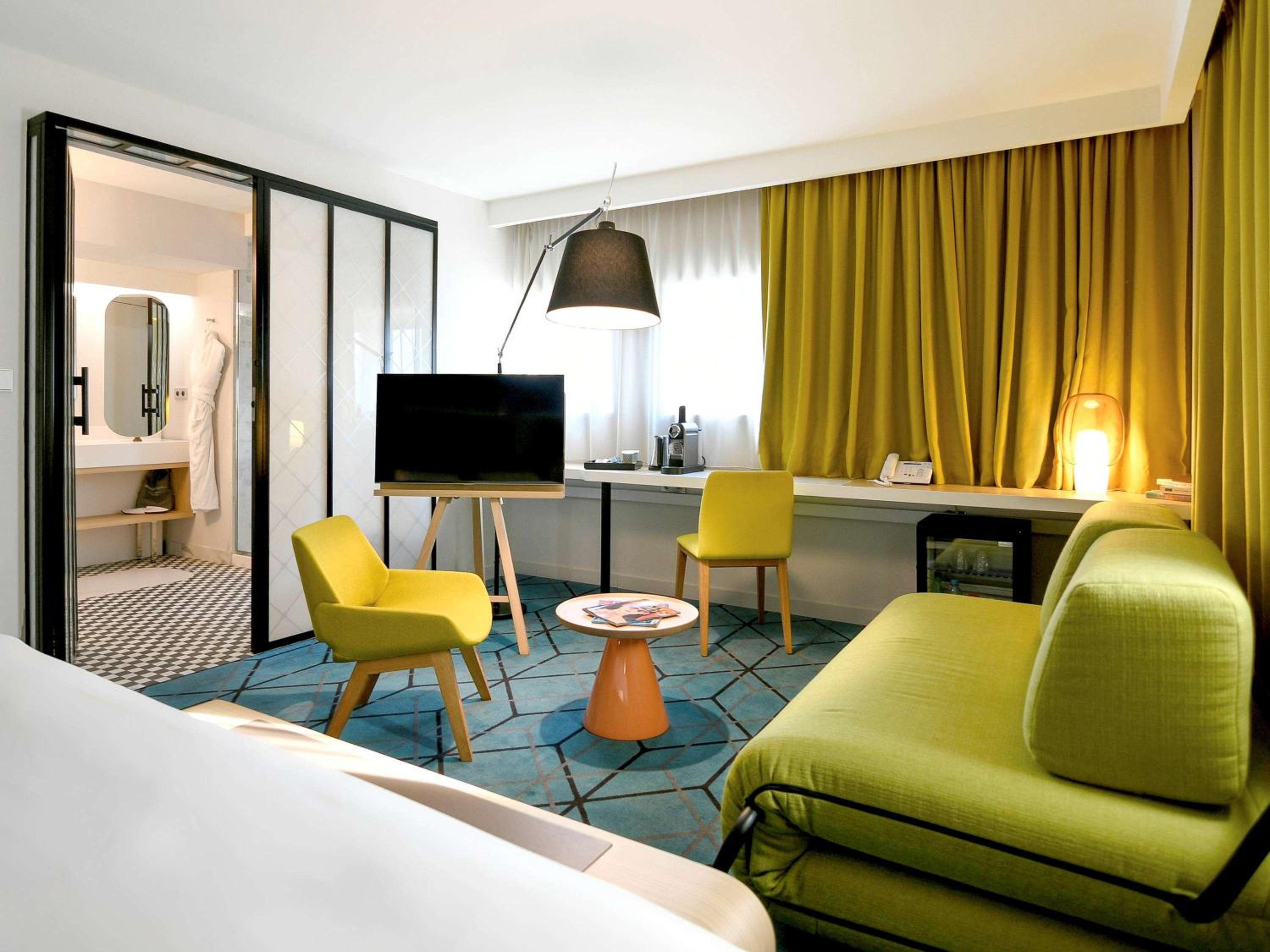Family Suite with Sofa Bed - Photo 6