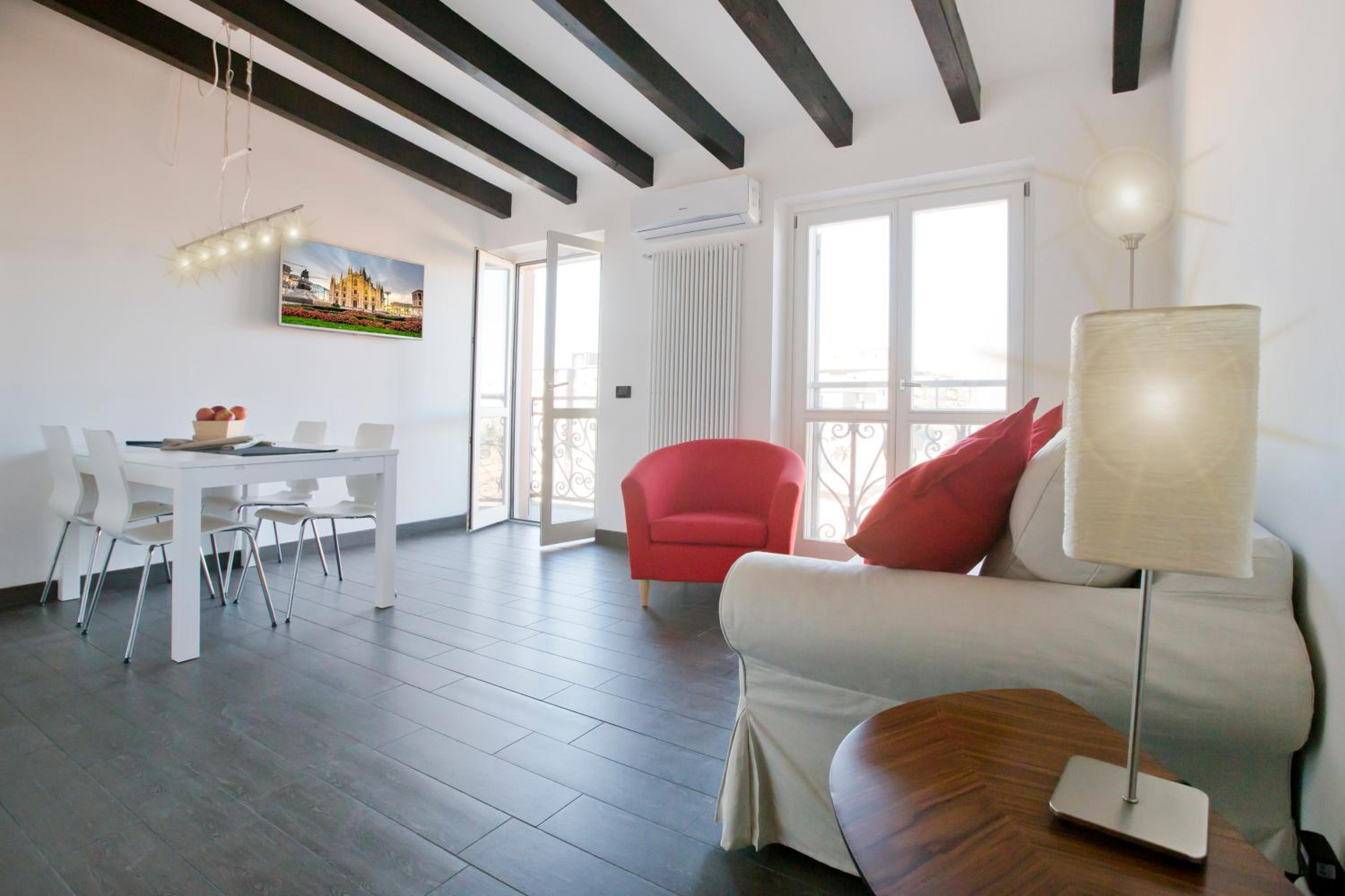 Deluxe Apartment