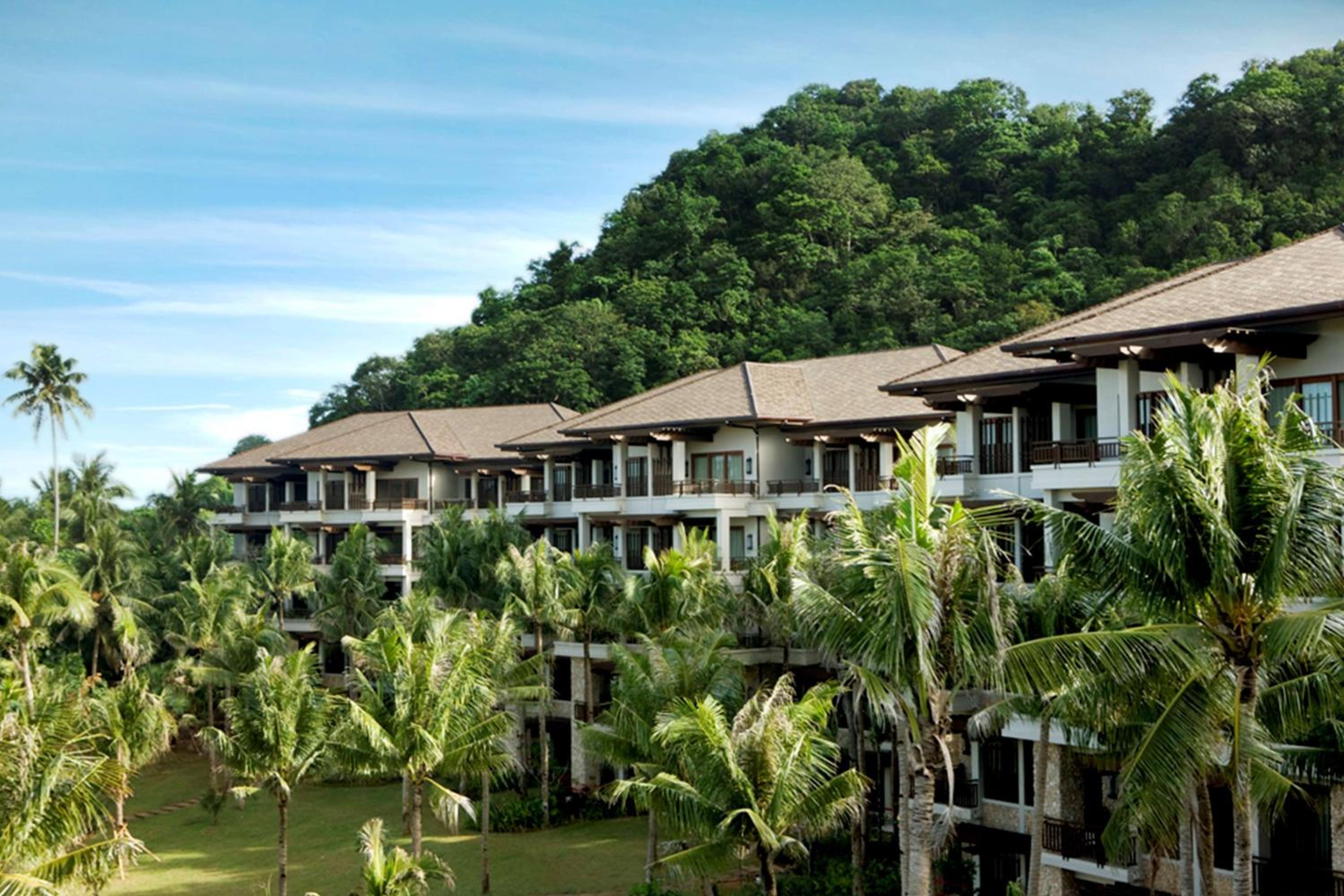 Deluxe Seaview Room with Free Roundtrip Caticlan Airport Transfers - Photo 2