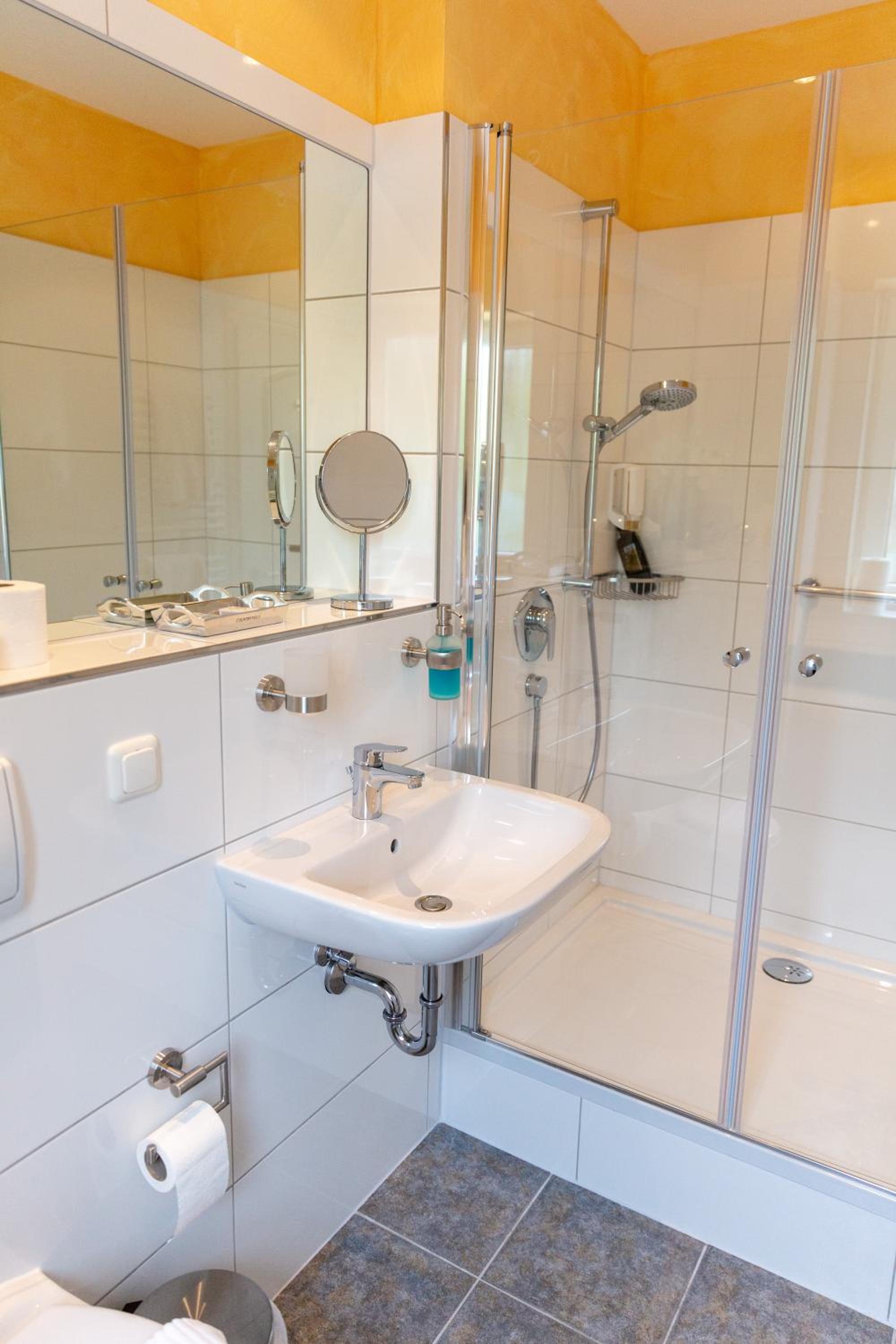 Standard Single Room photo 2