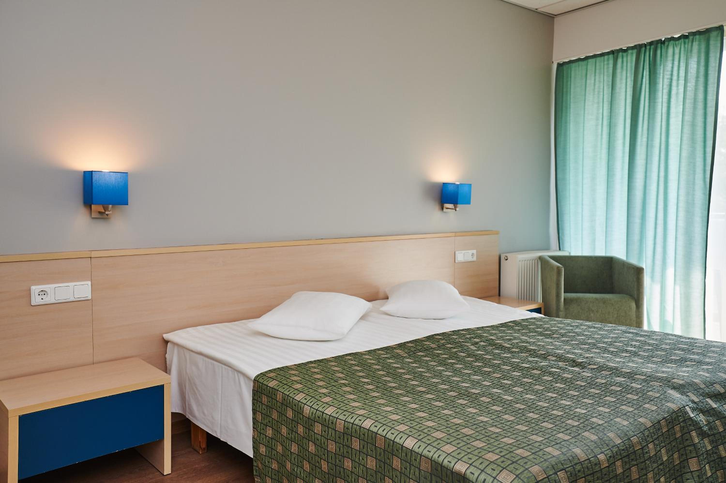 Standard Twin Room with Spa Access  - Photo 2