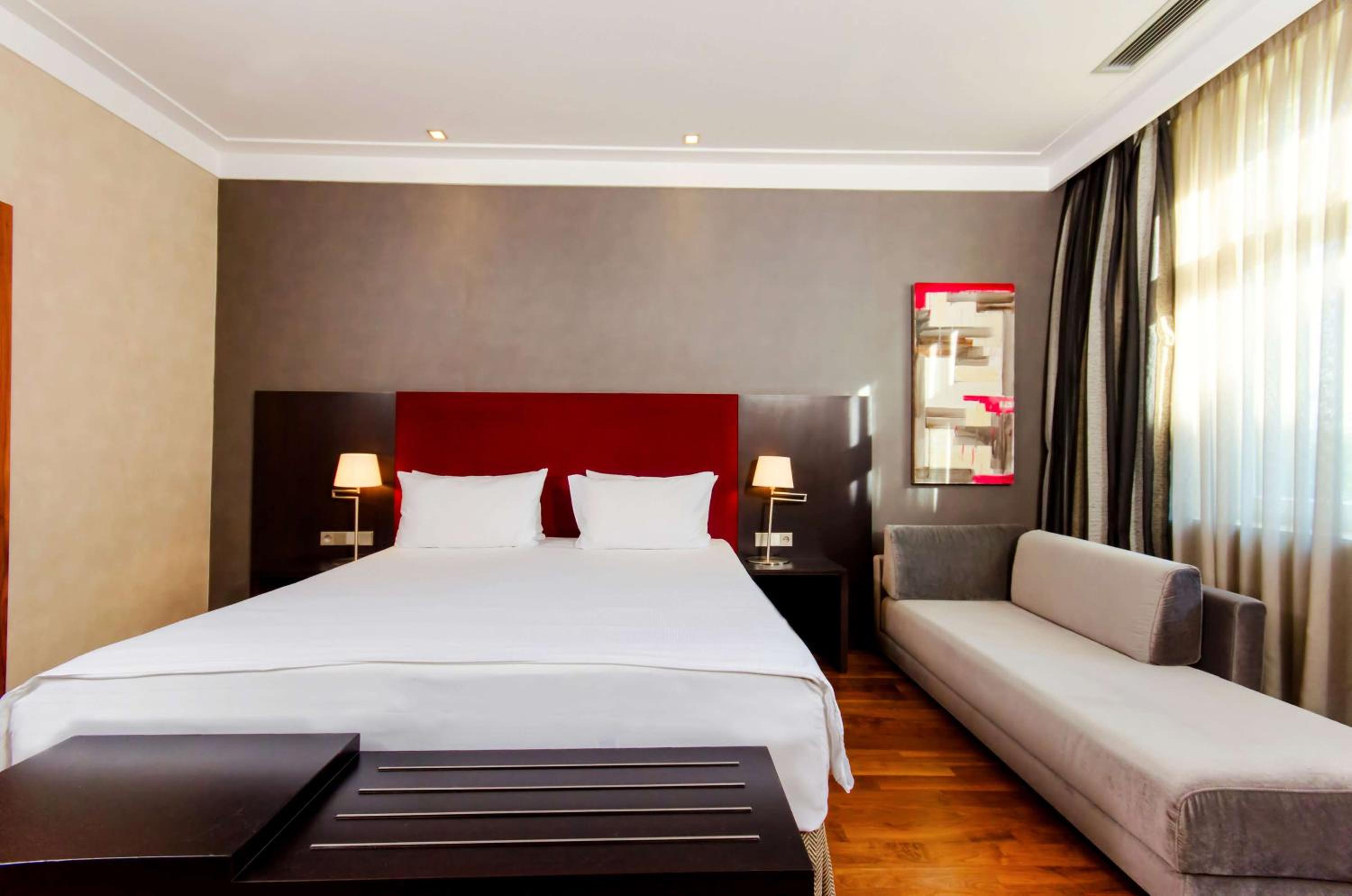 Standard Double or Twin Room with Extra bed (2 Adults + 1 Child) - Photo 3