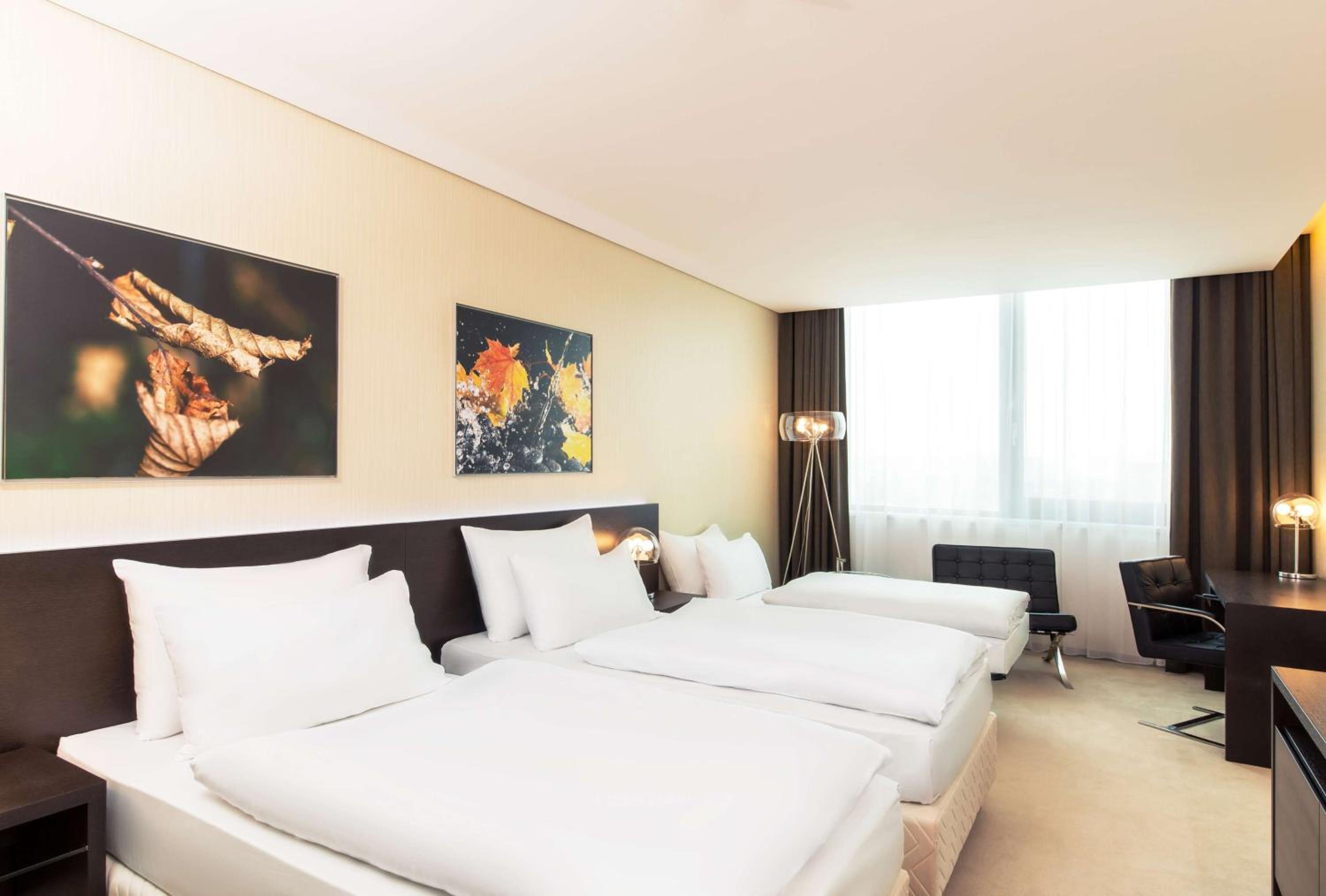 Standard Double or Twin Room with Extra Bed - Photo 1