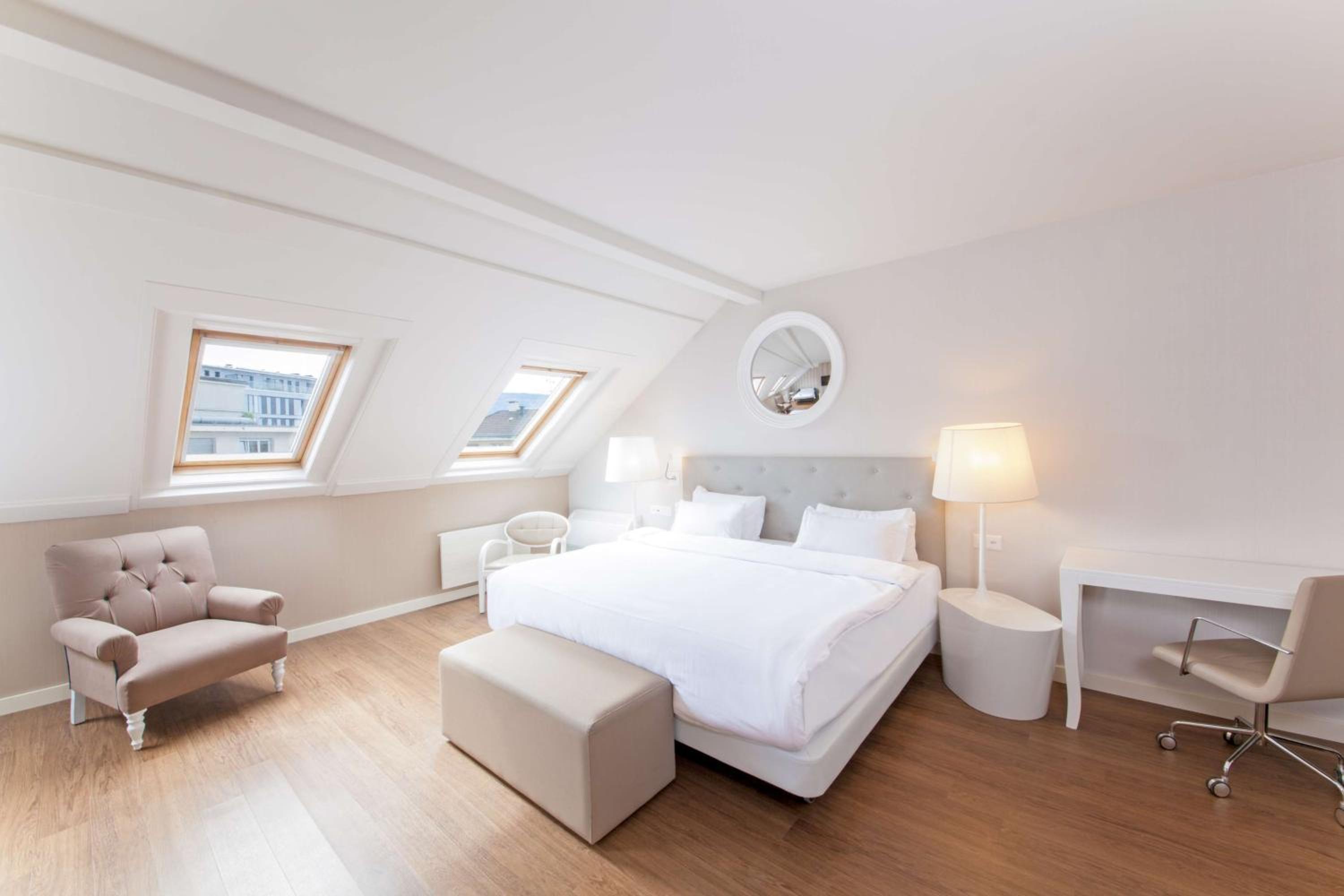 King Room with Garden View - Photo 1
