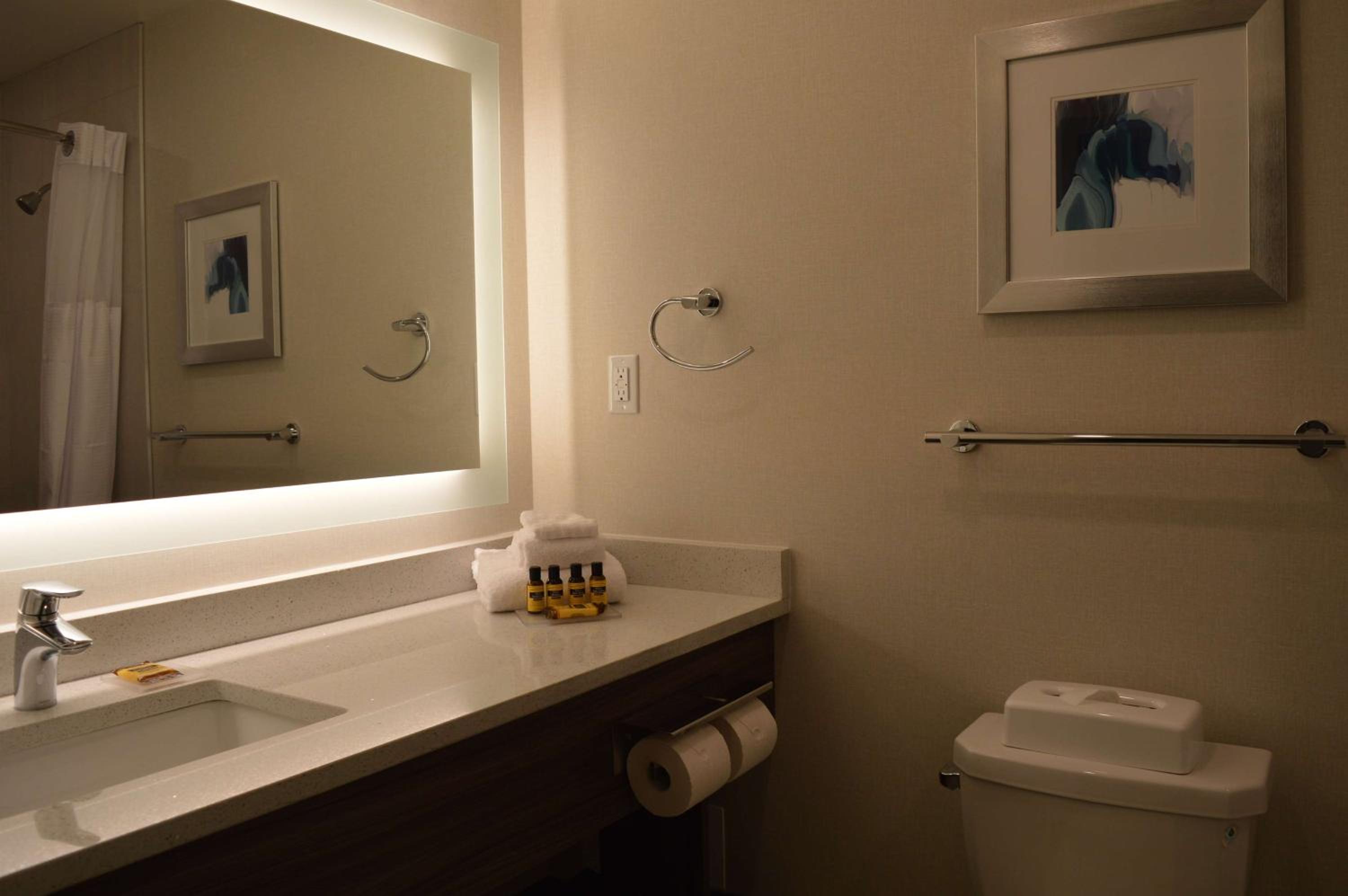 Queen Room with Two Queen Beds and Kitchenette - Photo 3