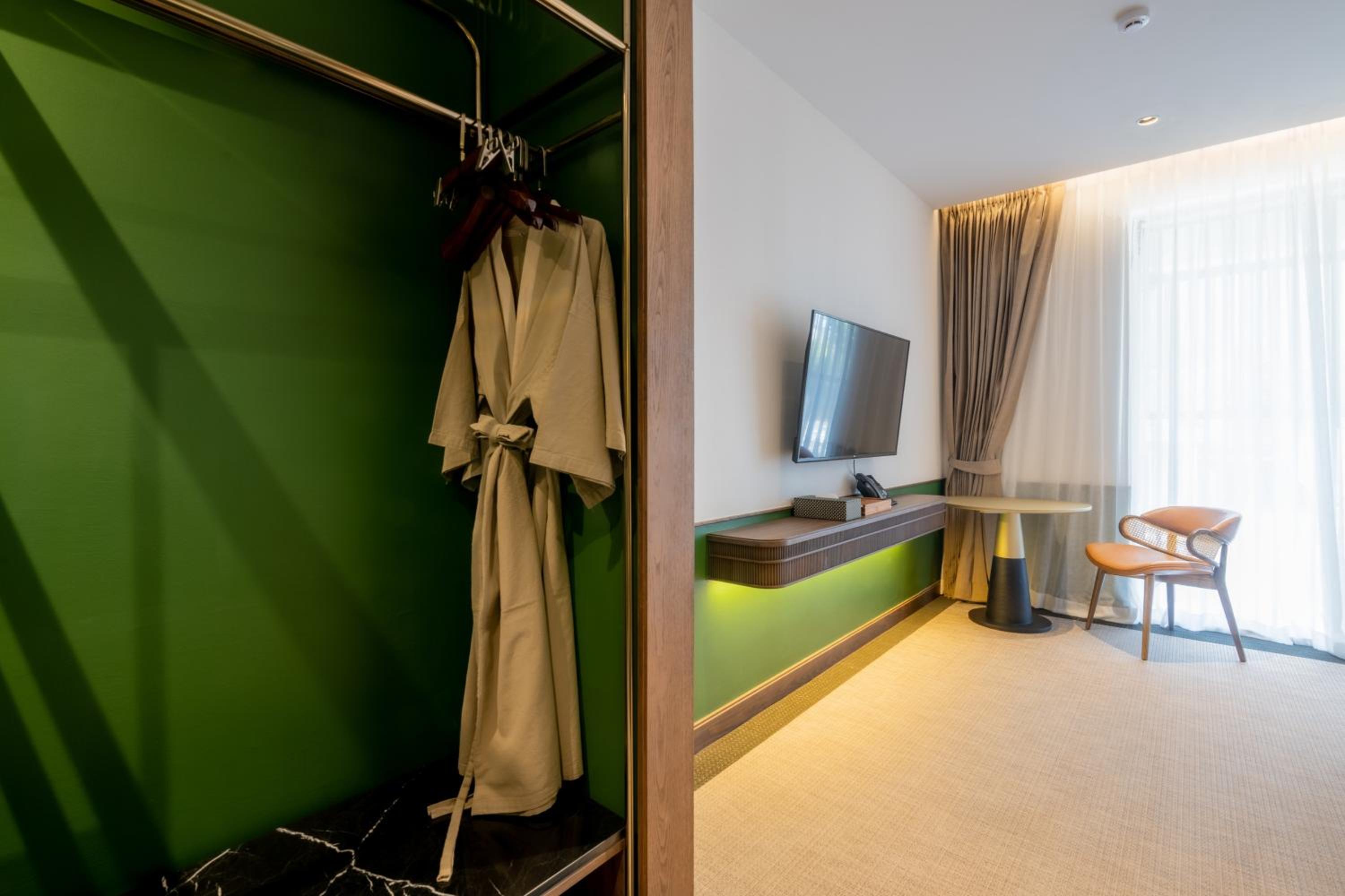 Deluxe Double or Twin Room photo 3
