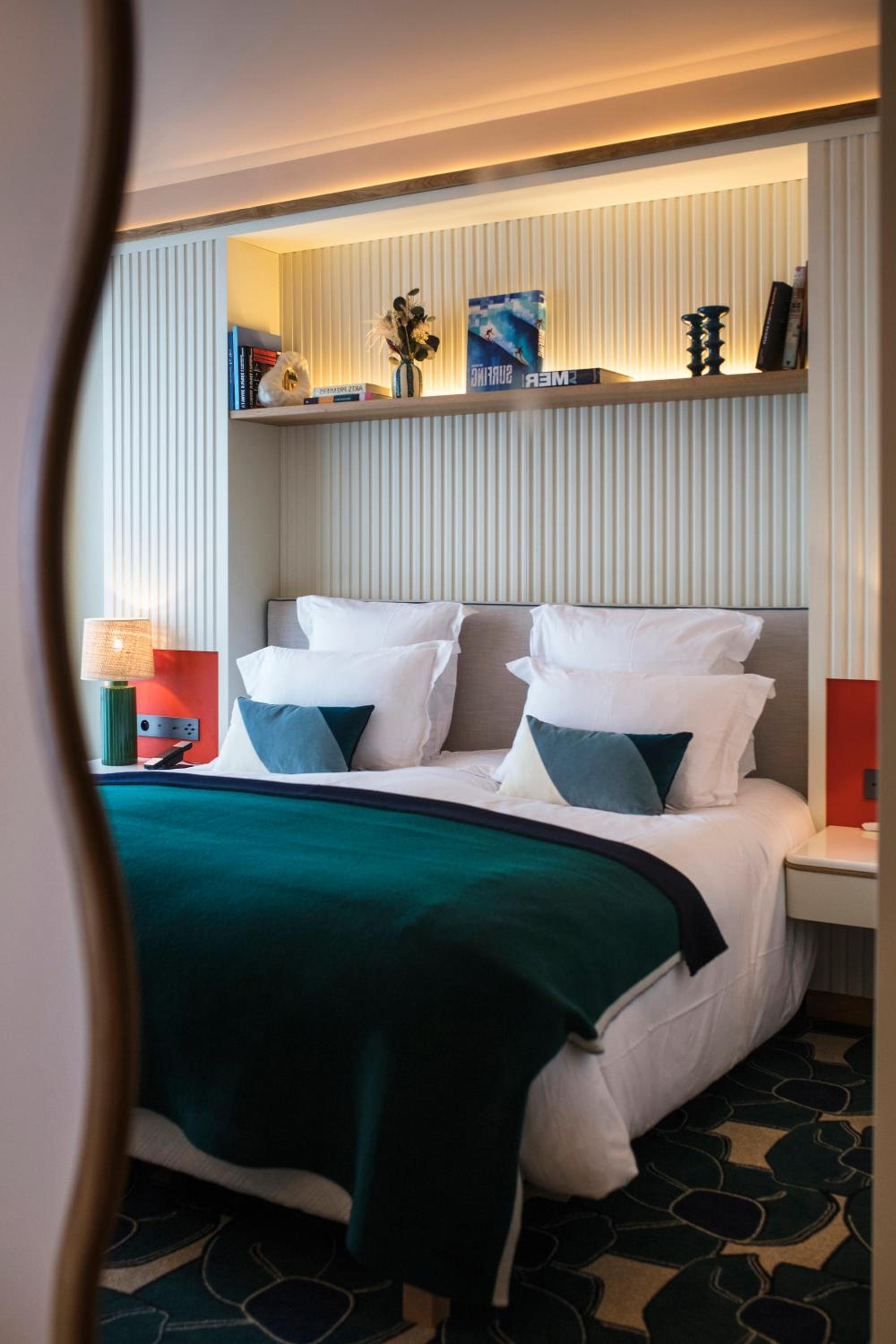 Standard Double Room with Ocean View - Photo 3