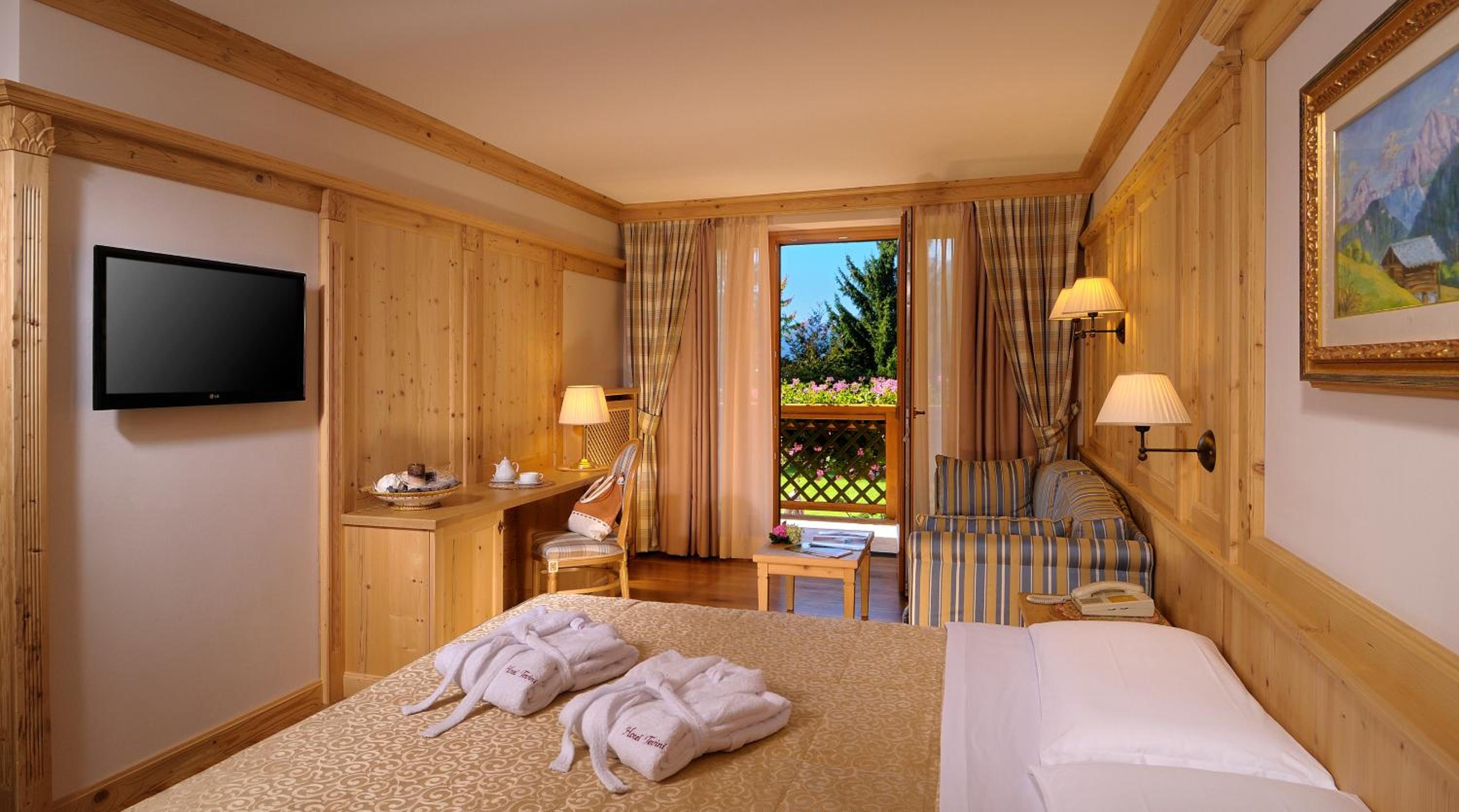 Superior Double or Twin Room photo 1