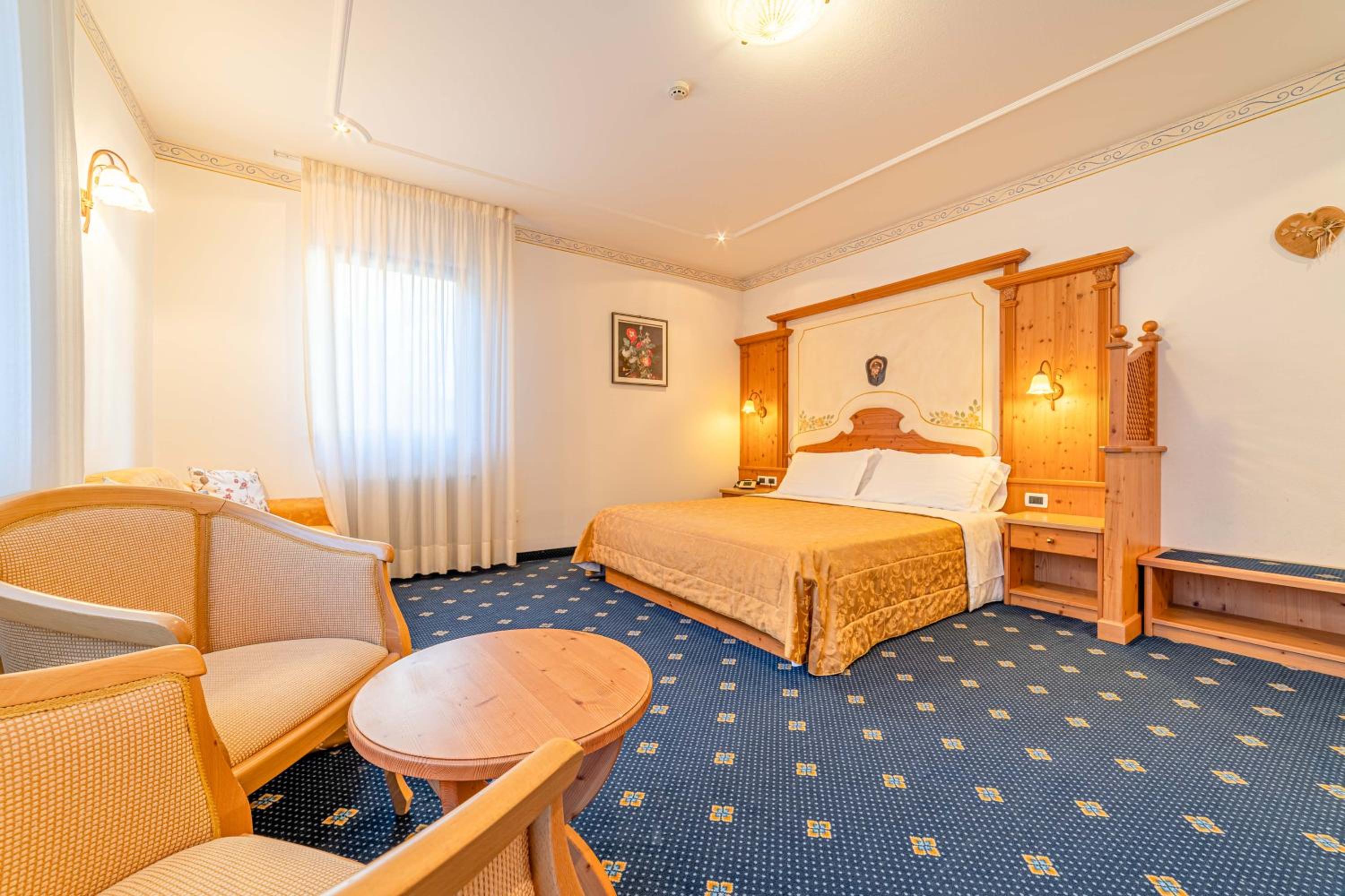 Junior Suite with Balcony photo 1